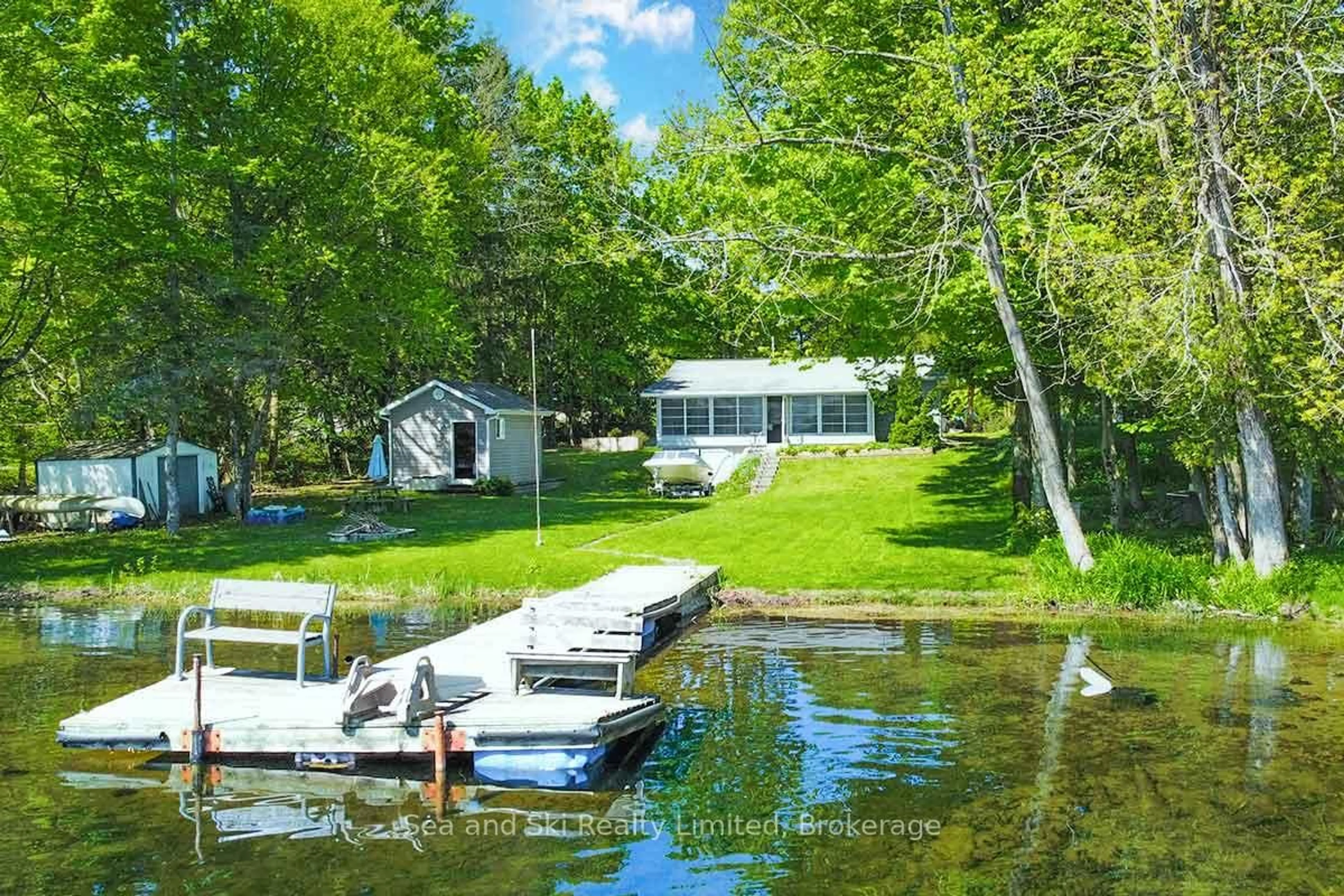 A pic from outside/outdoor area/front of a property/back of a property/a pic from drone, water/lake/river/ocean view for 622469 SIDEROAD 7 Sdrd, Chatsworth Ontario N0C 1G0