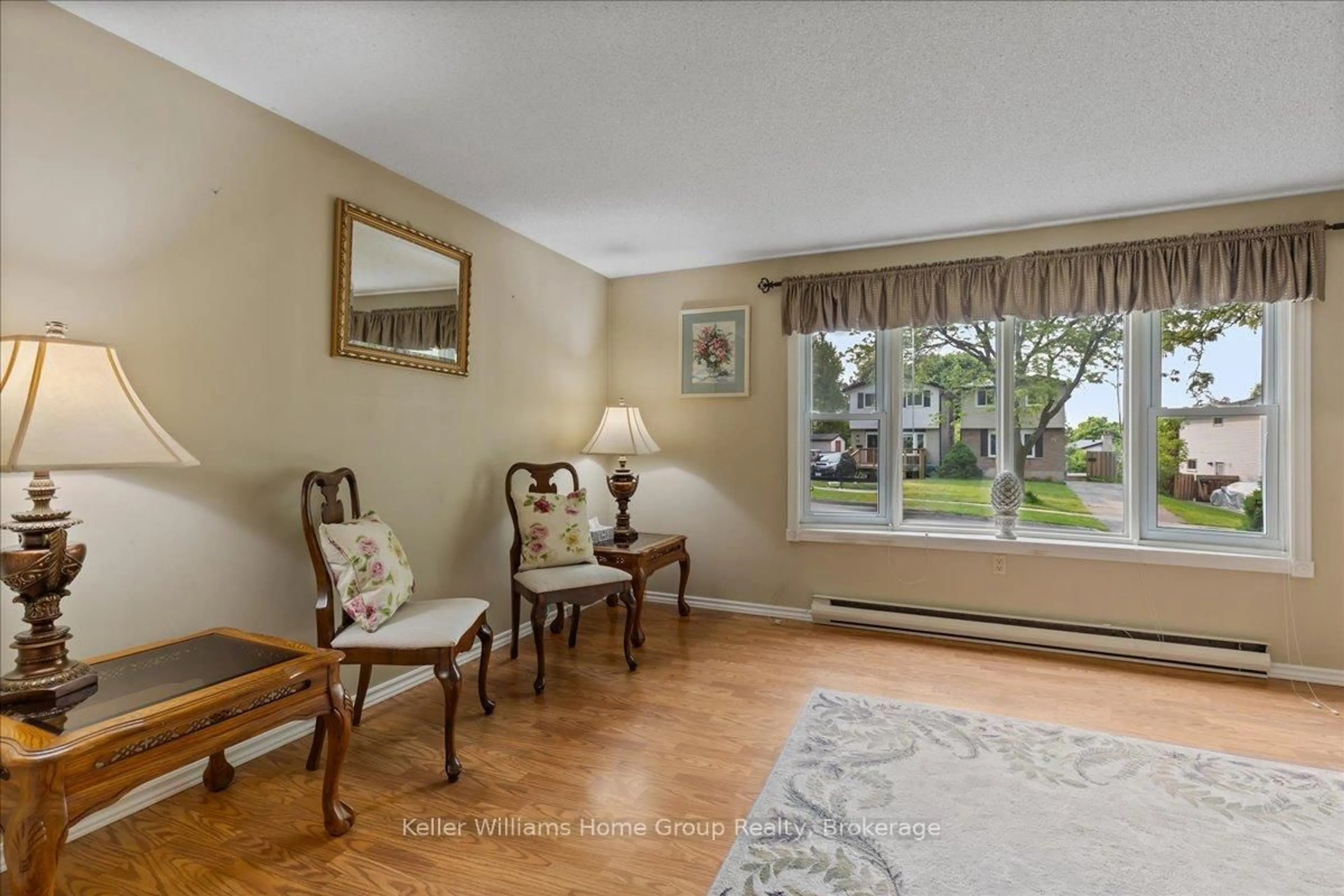 Living room with furniture, unknown for 76 Upton Cres, Guelph Ontario N1E 6P5