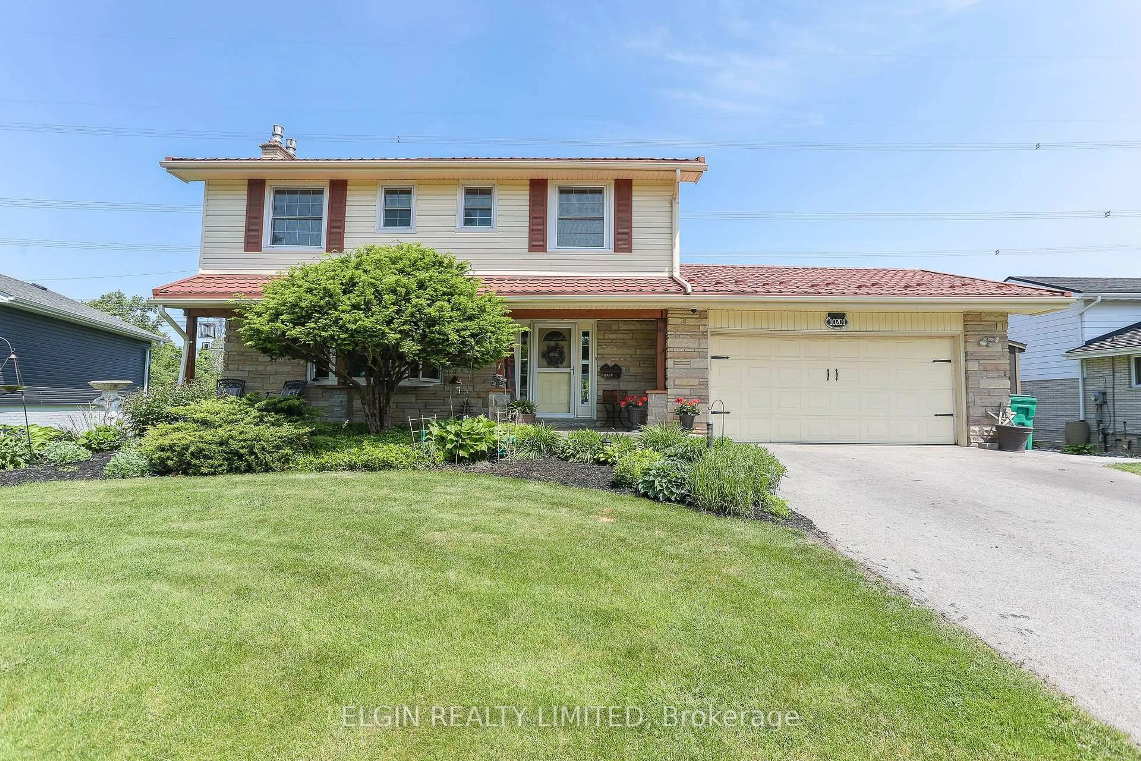 Home with brick exterior material, street for 10201 Lynhurst Park Dr, Southwold Ontario N5P 2E5