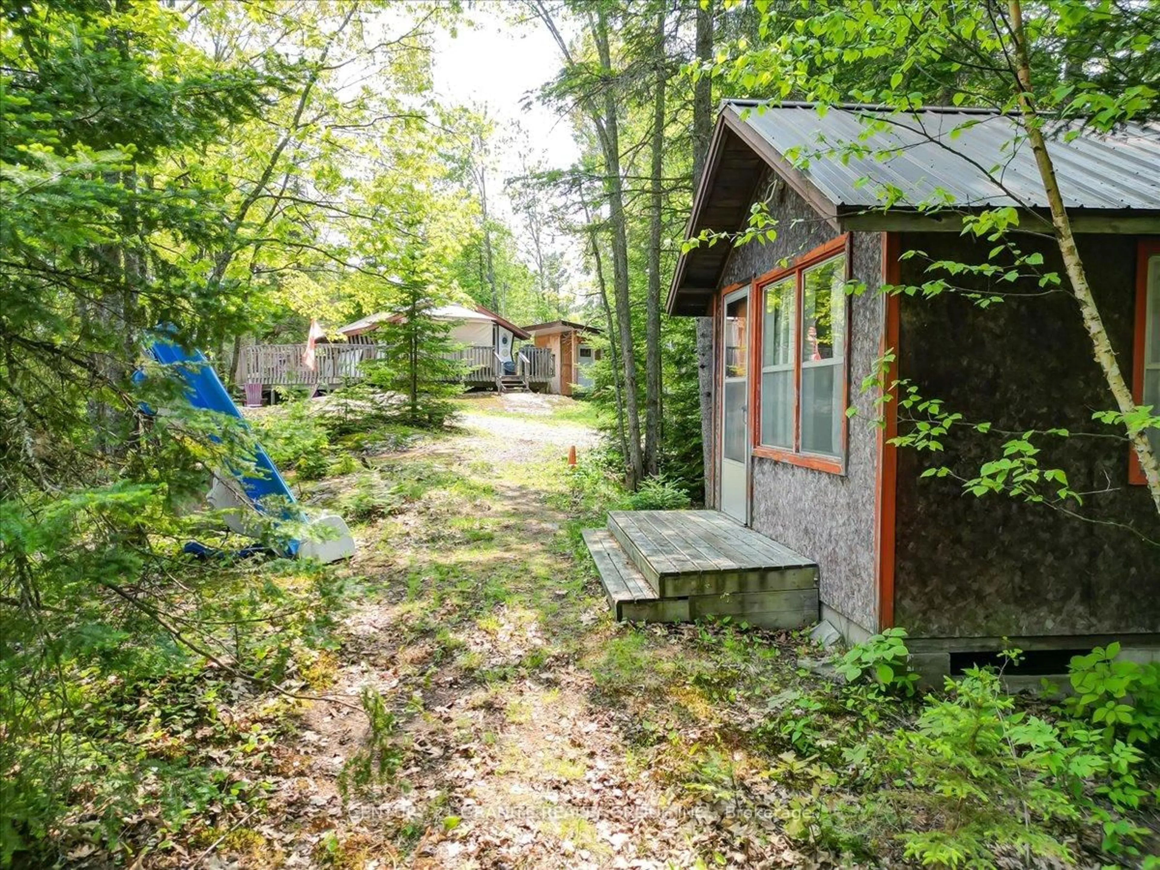 Shed for 1009 Gossamer Lane, Highlands East Ontario K0L 1C0