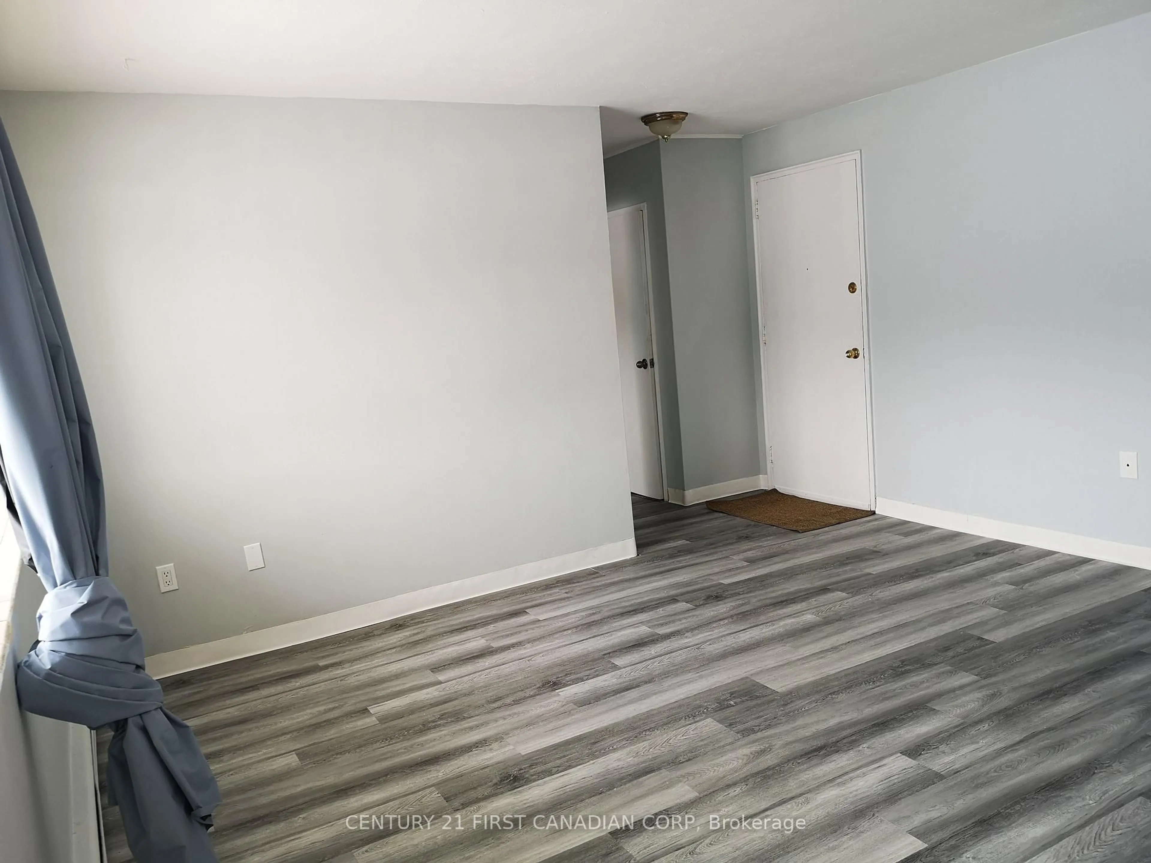 A pic of a room for 1170 Hamilton Rd #207, London East Ontario N5W 1A9