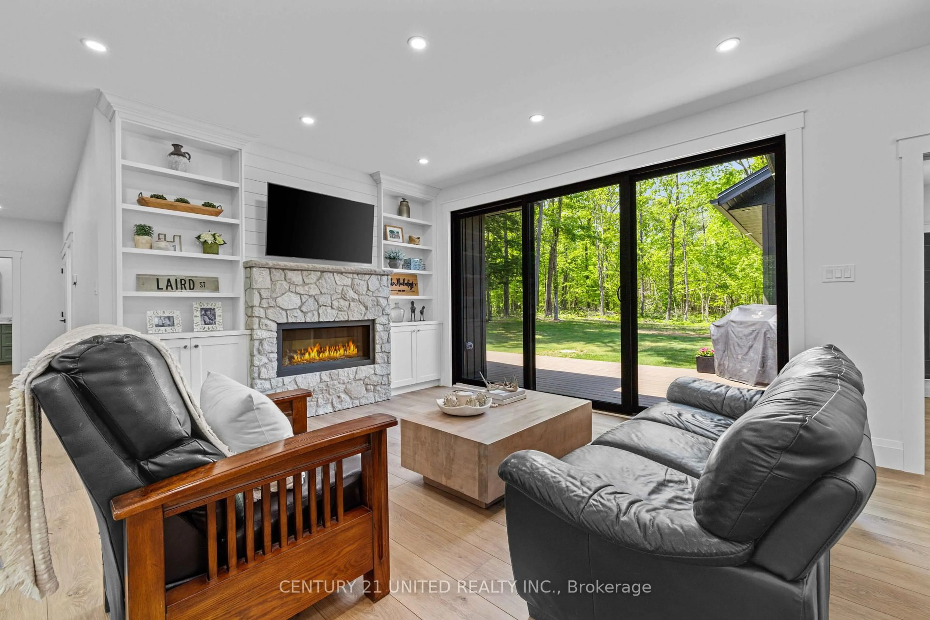 Living room with furniture, unknown for 1271 Northeys Bay Rd, North Kawartha Ontario K0L 3E0