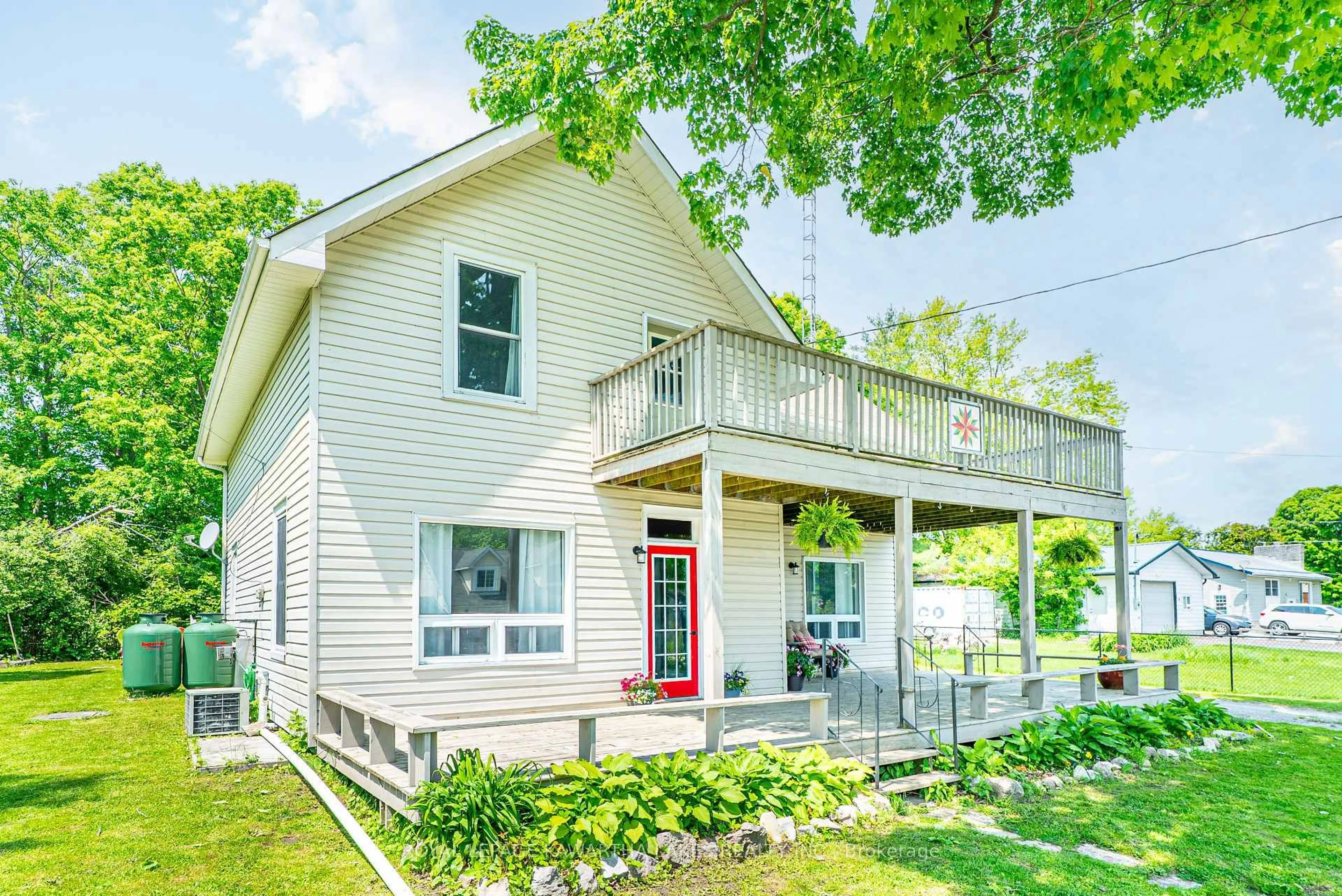 Home with vinyl exterior material, street for 50 North Water St, Kawartha Lakes Ontario K0M 1K0