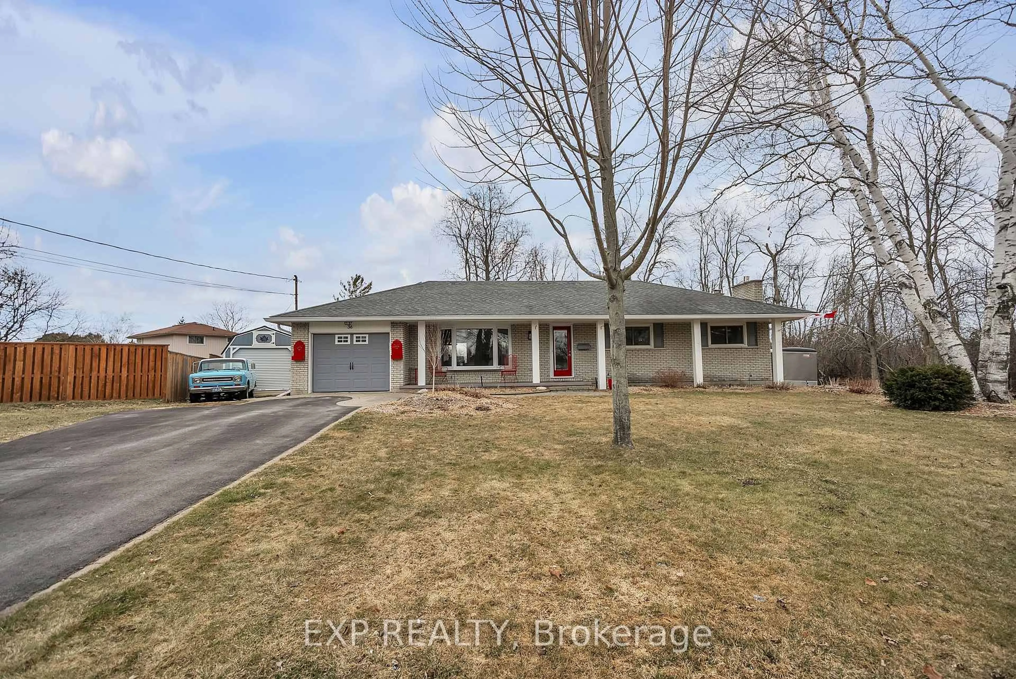 A pic from outside/outdoor area/front of a property/back of a property/a pic from drone, street for 36 Rockhill Crt, Quinte West Ontario K8R 1G3