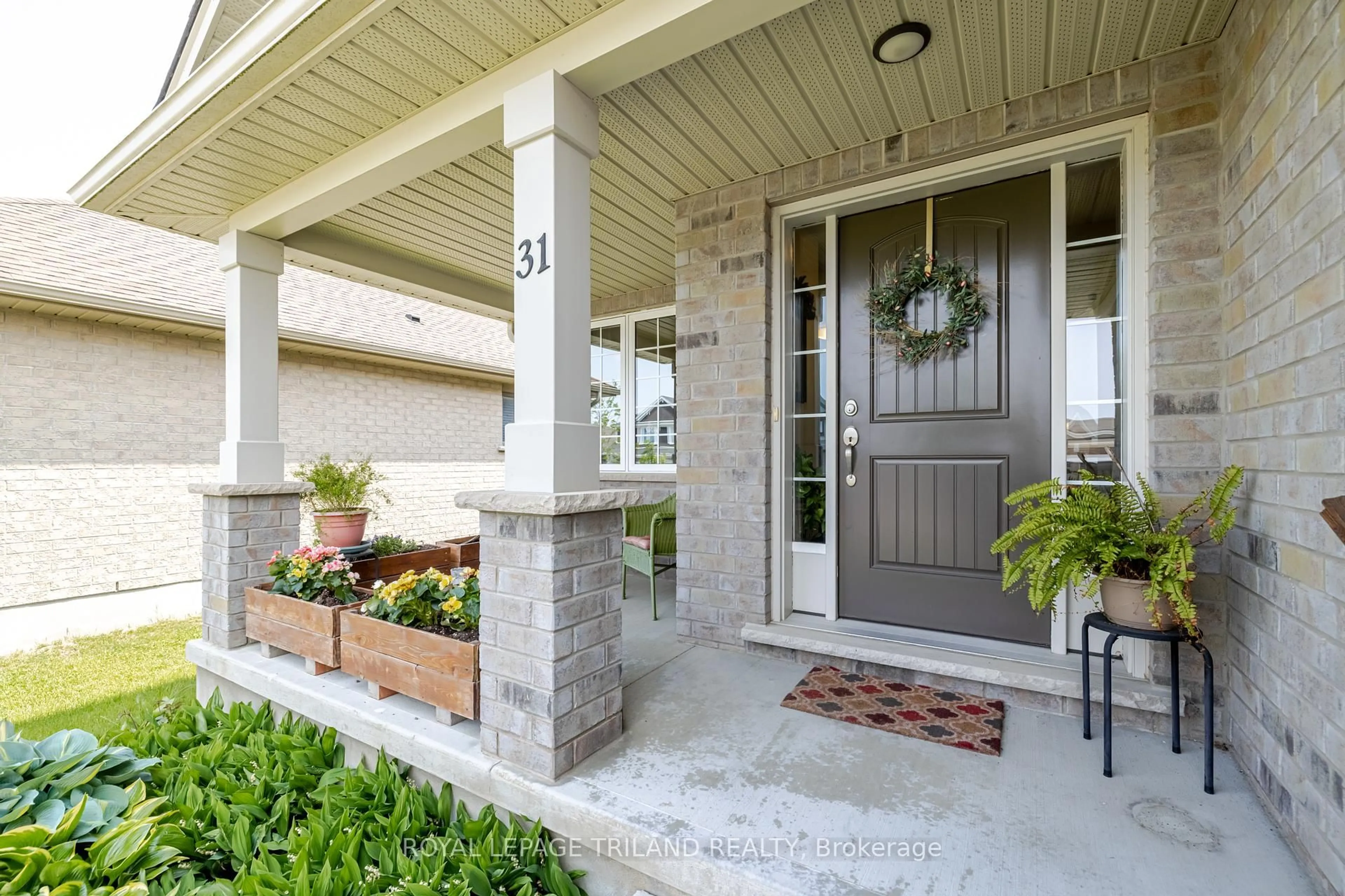 Indoor entryway for 31 Acorn Tr, St. Thomas Ontario N5R 0H5