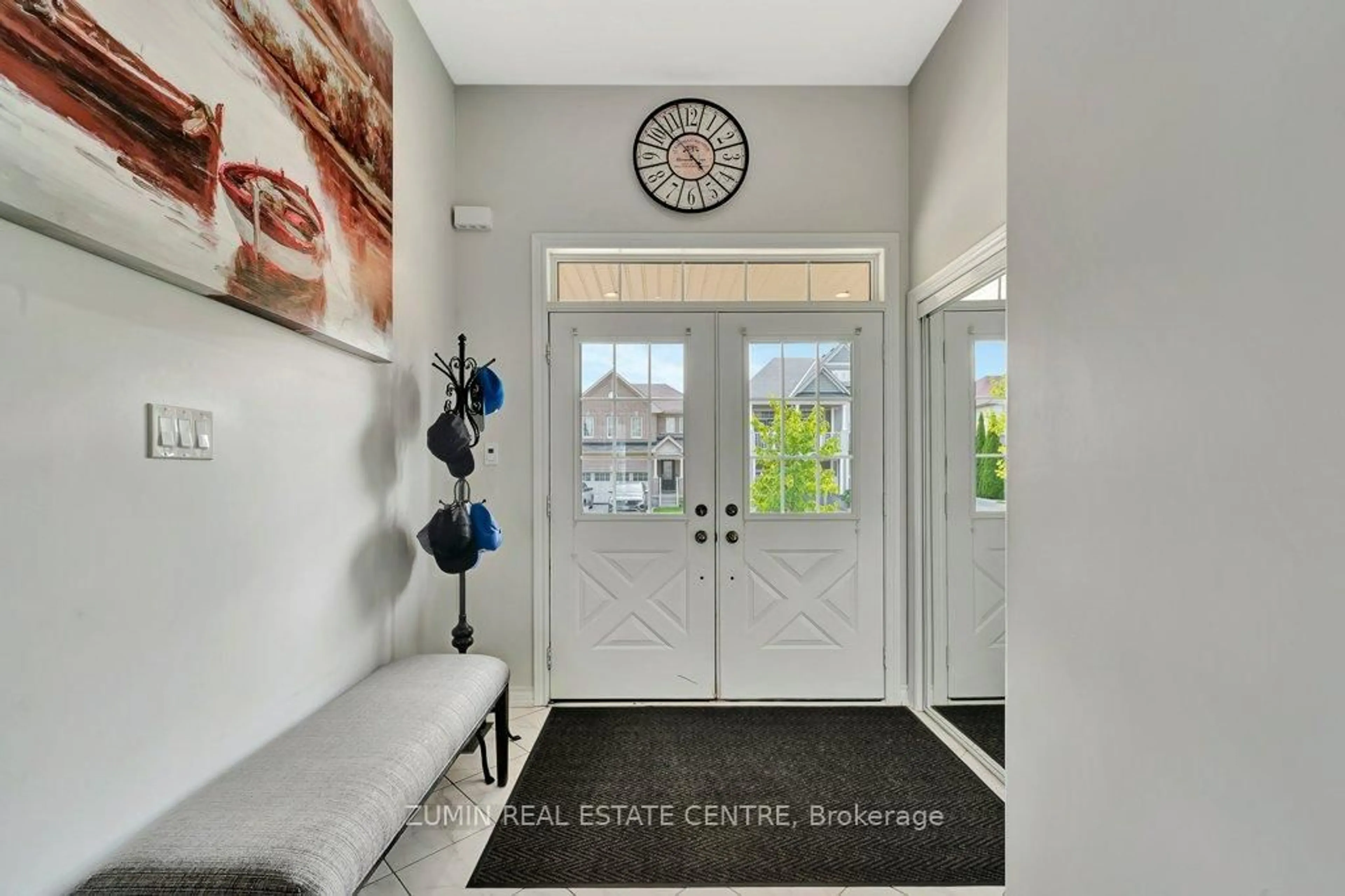 Indoor entryway for 34 Staines St, Woolwich Ontario N0B 1M0