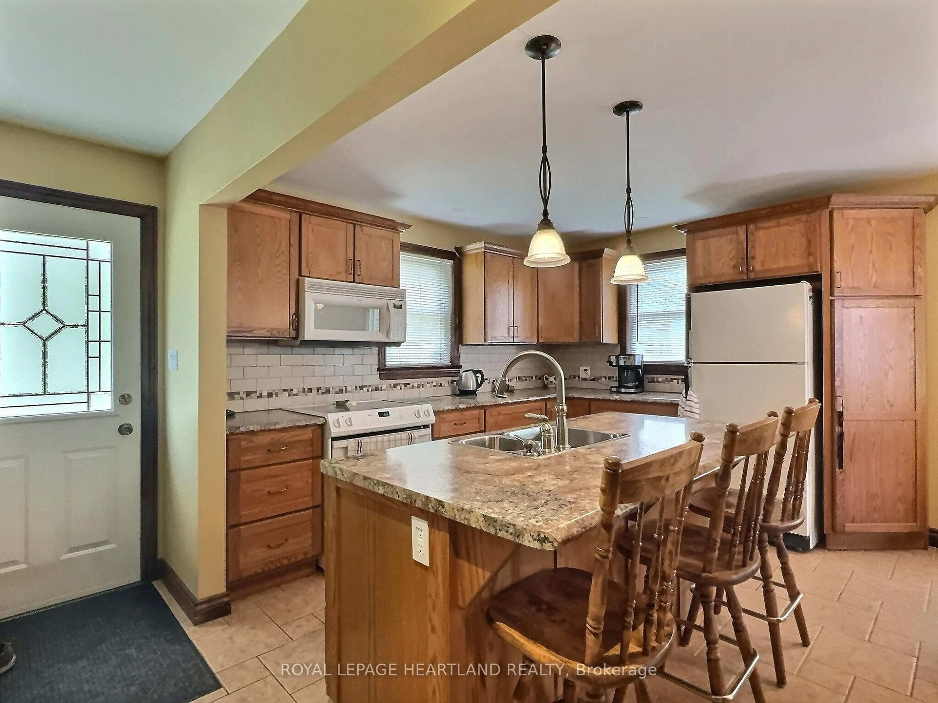 Open concept kitchen, ceramic/tile floor for 72 Thomas St, South Huron Ontario N0M 1S2