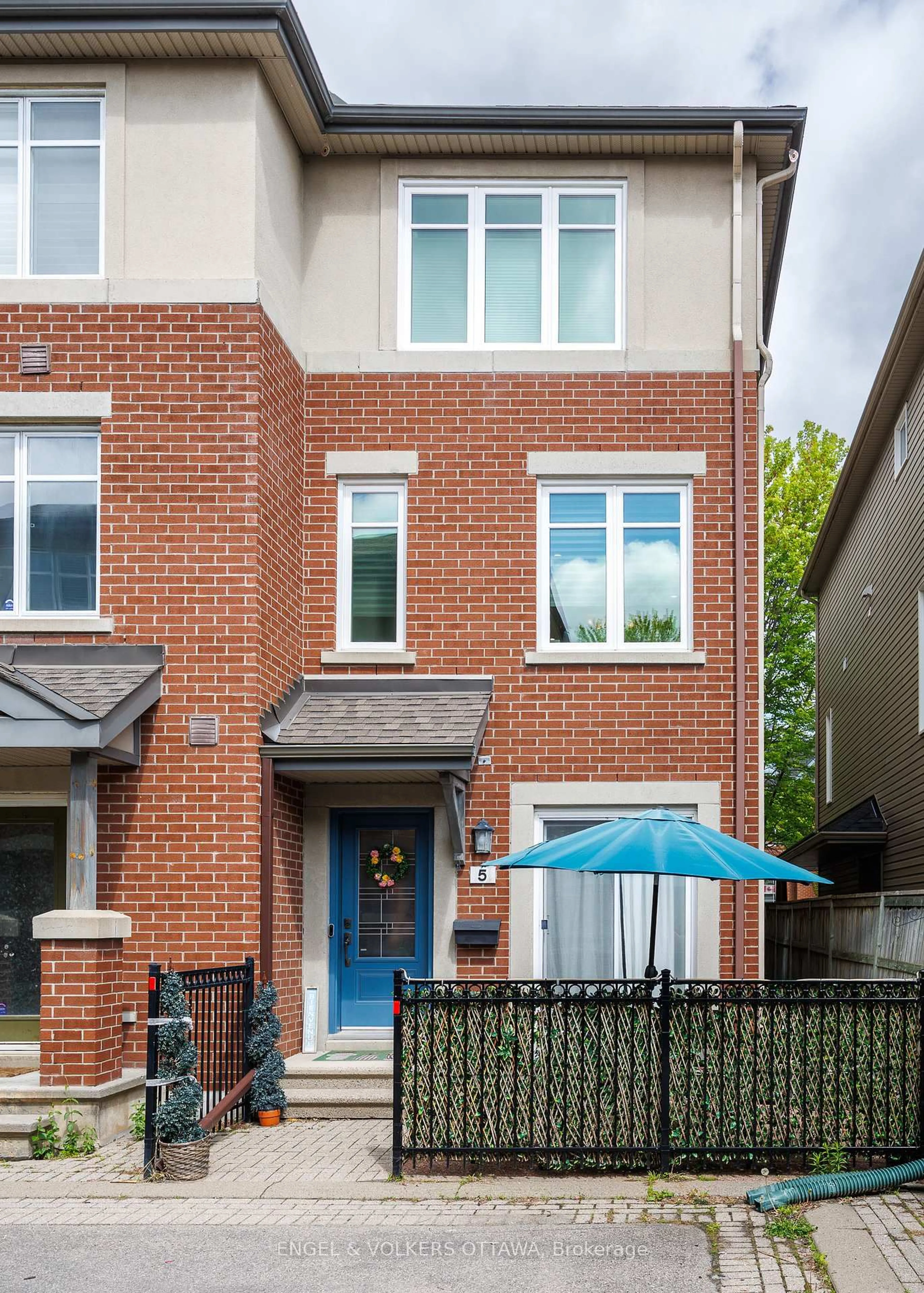 Home with brick exterior material, street for 5 Carraway Private, Ottawa Ontario K1S 5S3