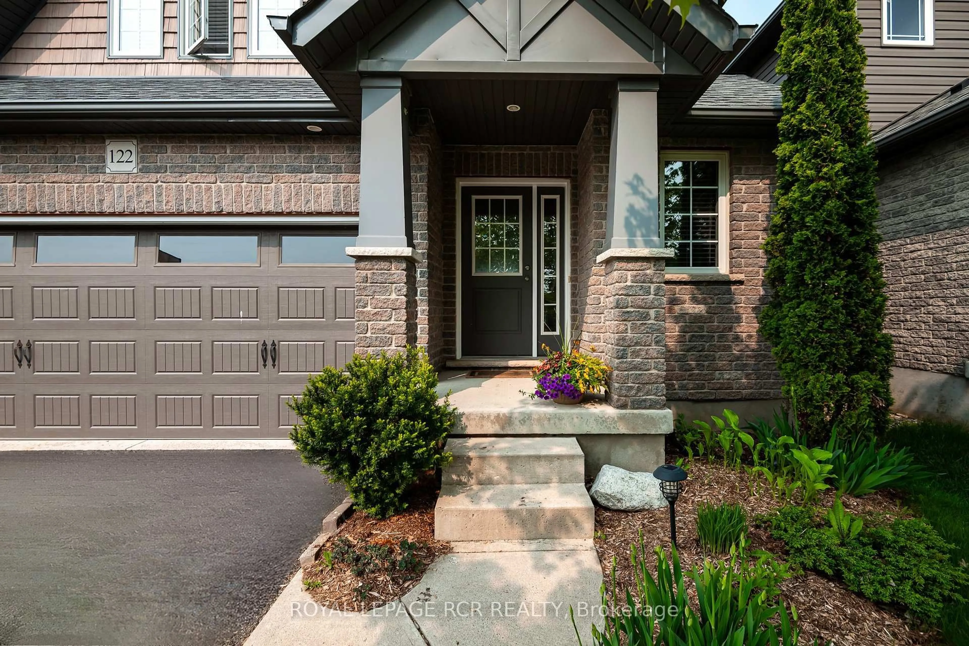 Home with brick exterior material, street for 122 Taylor Dr, East Luther Grand Valley Ontario L9W 6P1