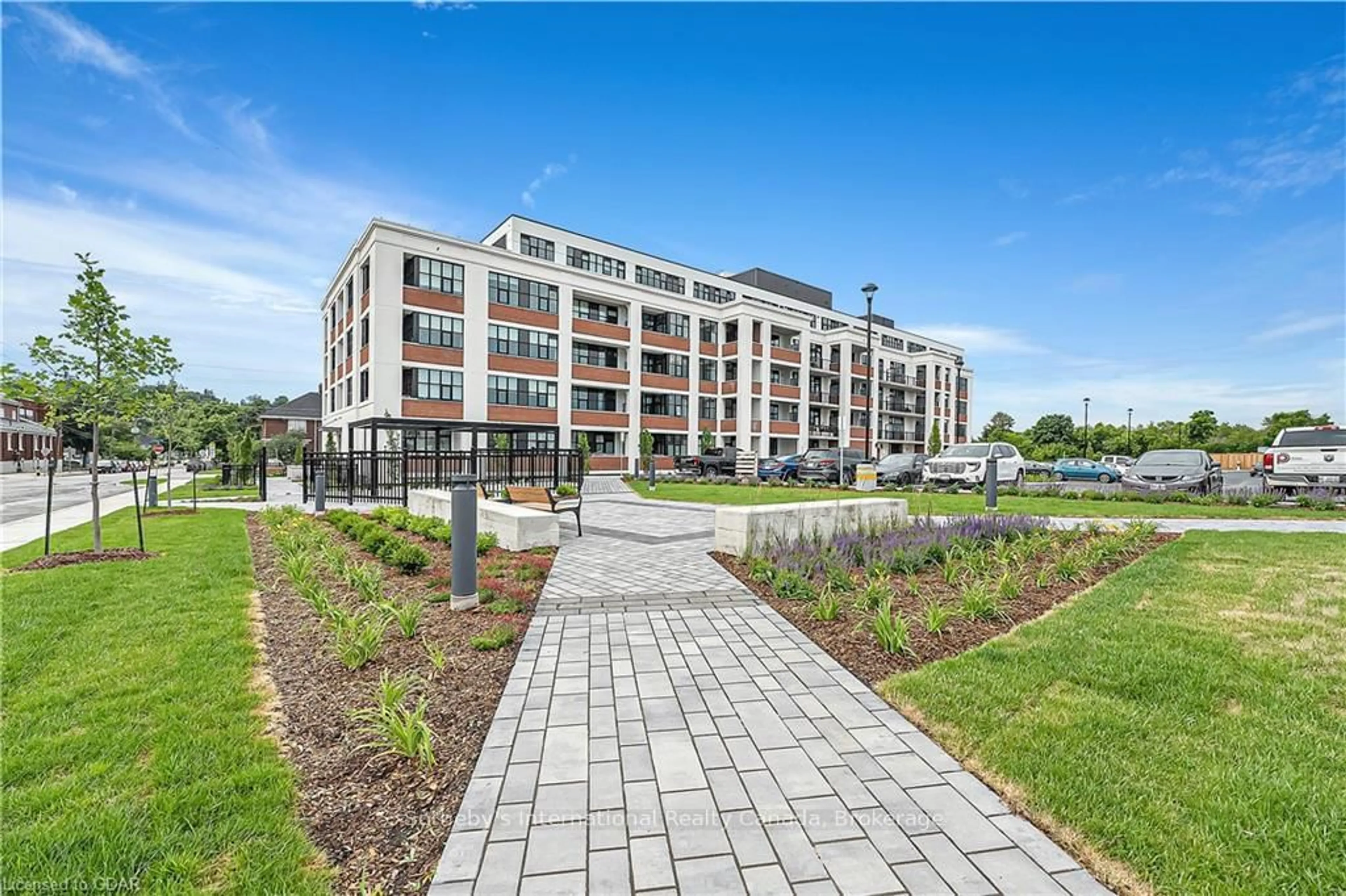 A pic from outside/outdoor area/front of a property/back of a property/a pic from drone, building for 120 HURON St #320, Guelph Ontario N1E 0T8