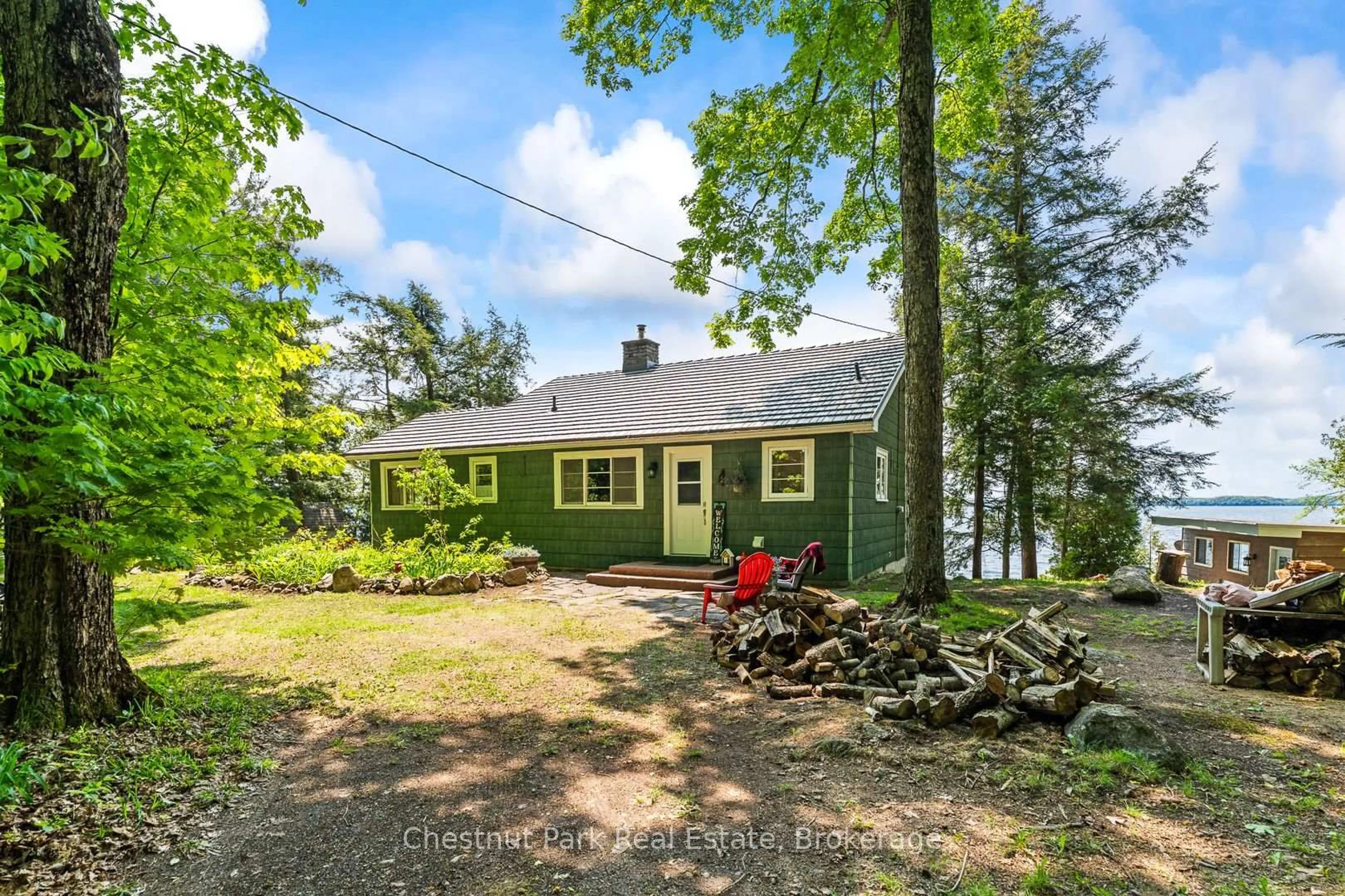 Patio, water/lake/river/ocean view for 199 Long Point Rd, Huntsville Ontario P0B 1M0
