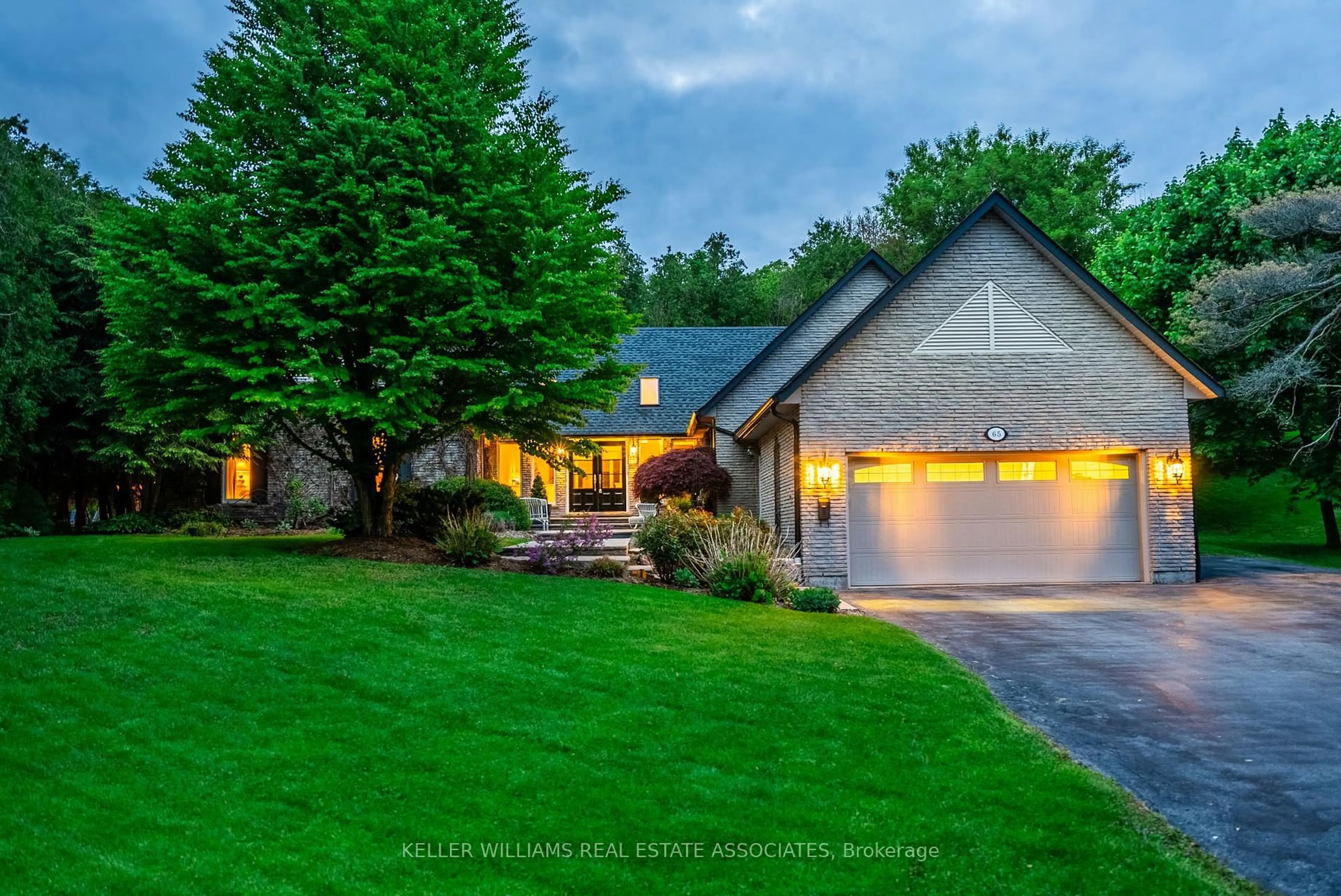 Unknown for 65 Maple Ave, Hamilton Ontario L9H 4W6