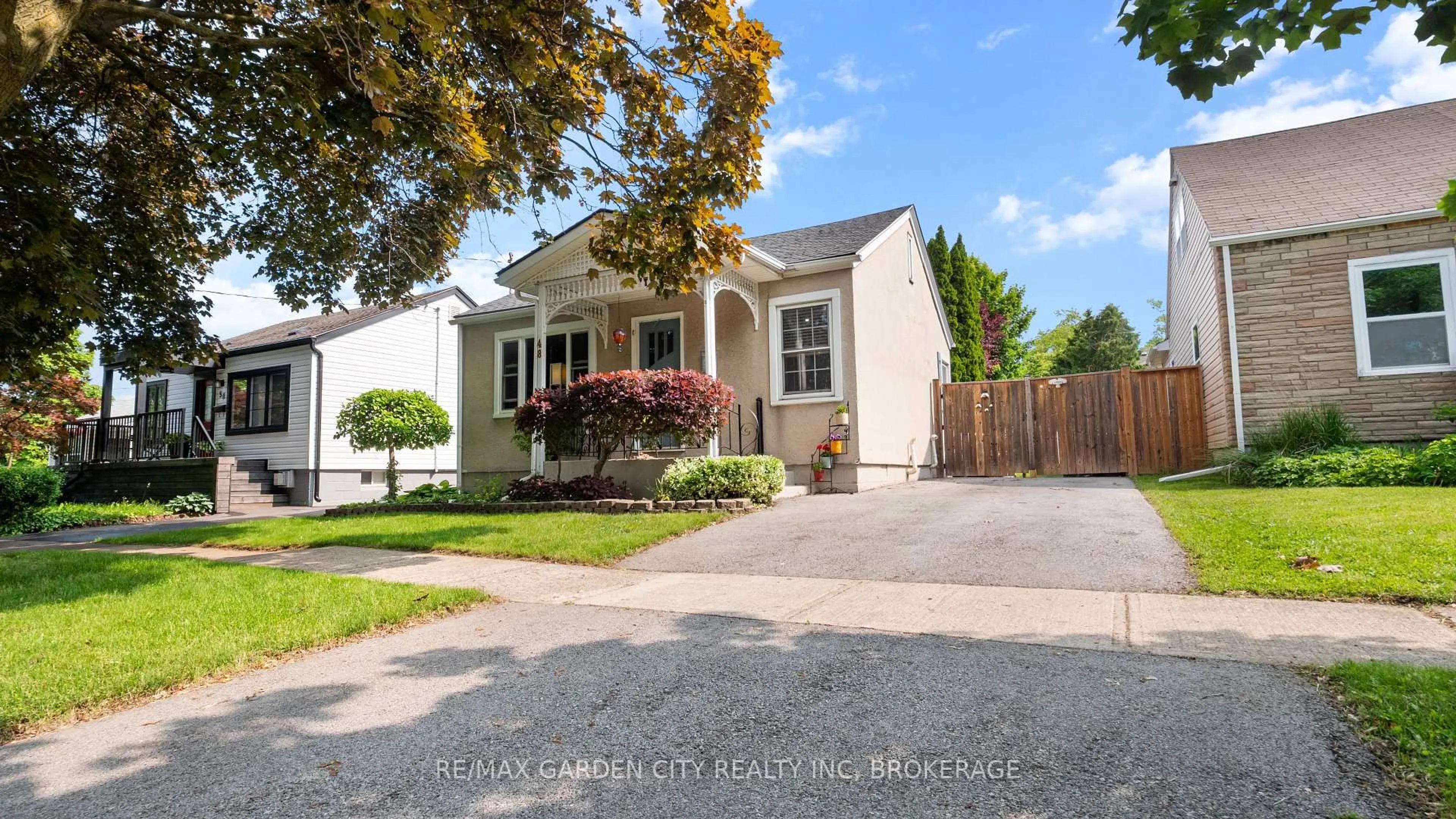 Unknown for 48 Doncaster Blvd, St. Catharines Ontario L2N 1Y5