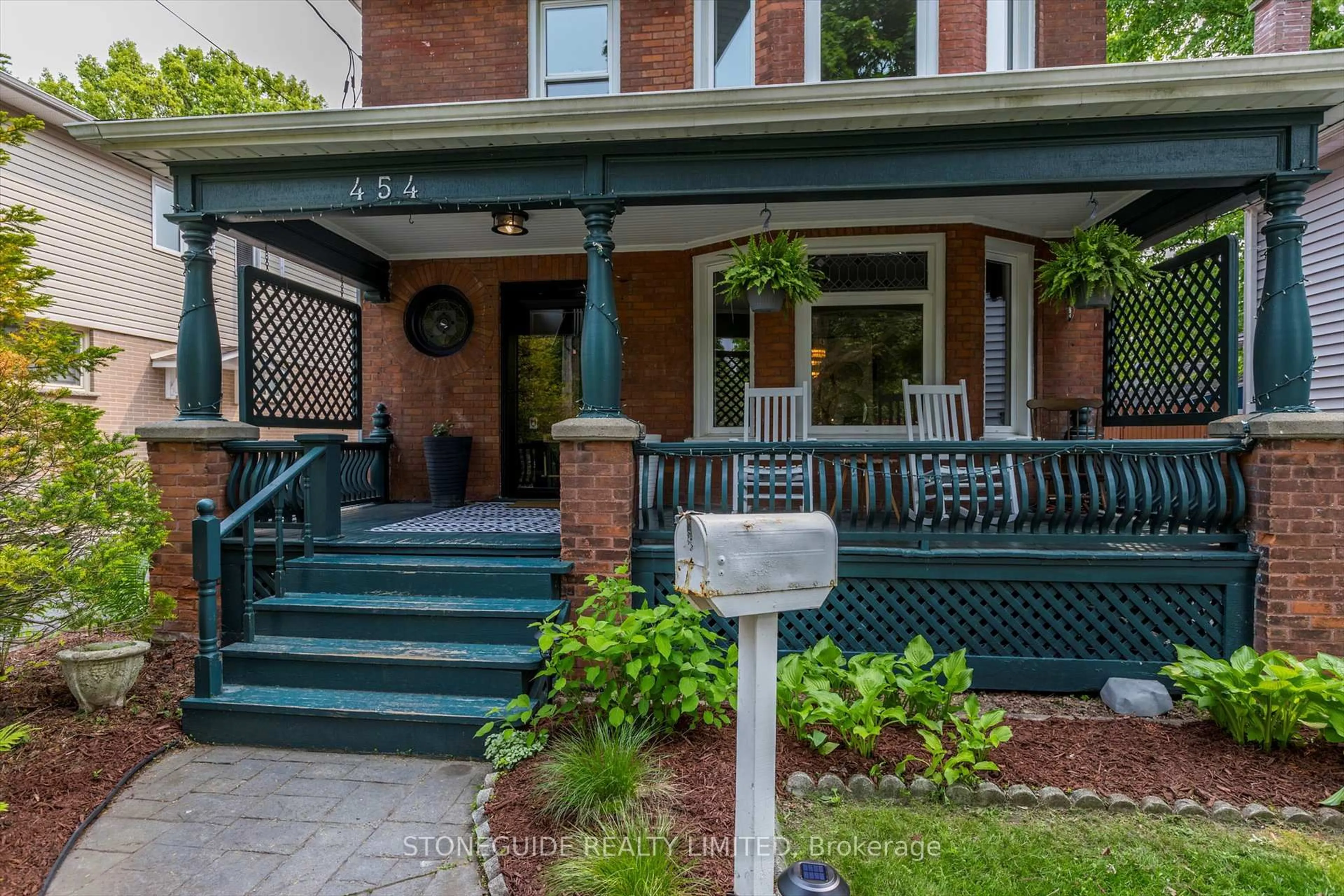 Unknown for 454 Mark St, Peterborough East Ontario K9H 1V9