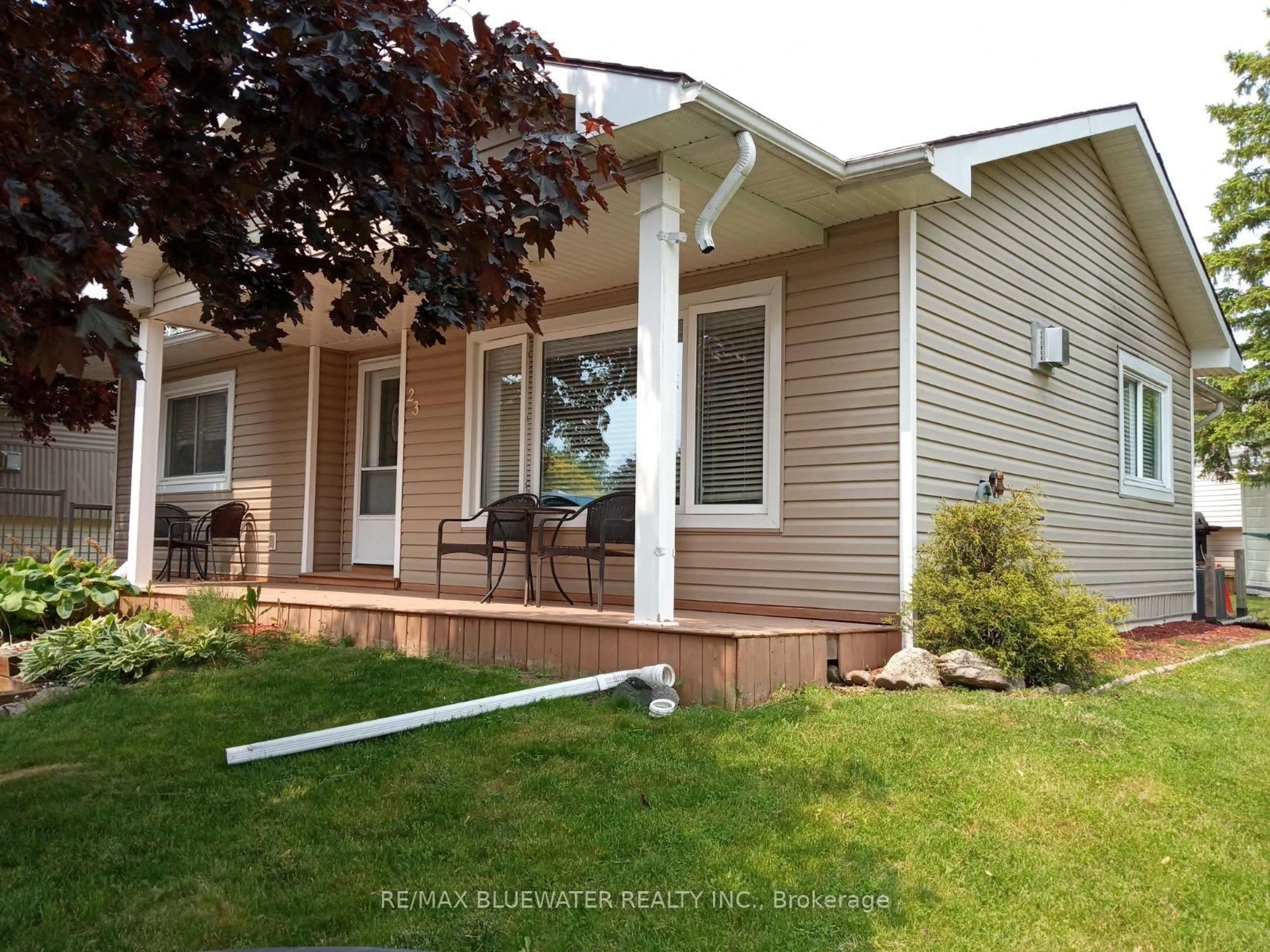 Home with vinyl exterior material, street for 23 Pebble Beach Pkwy, Bluewater Ontario N0M 1T0