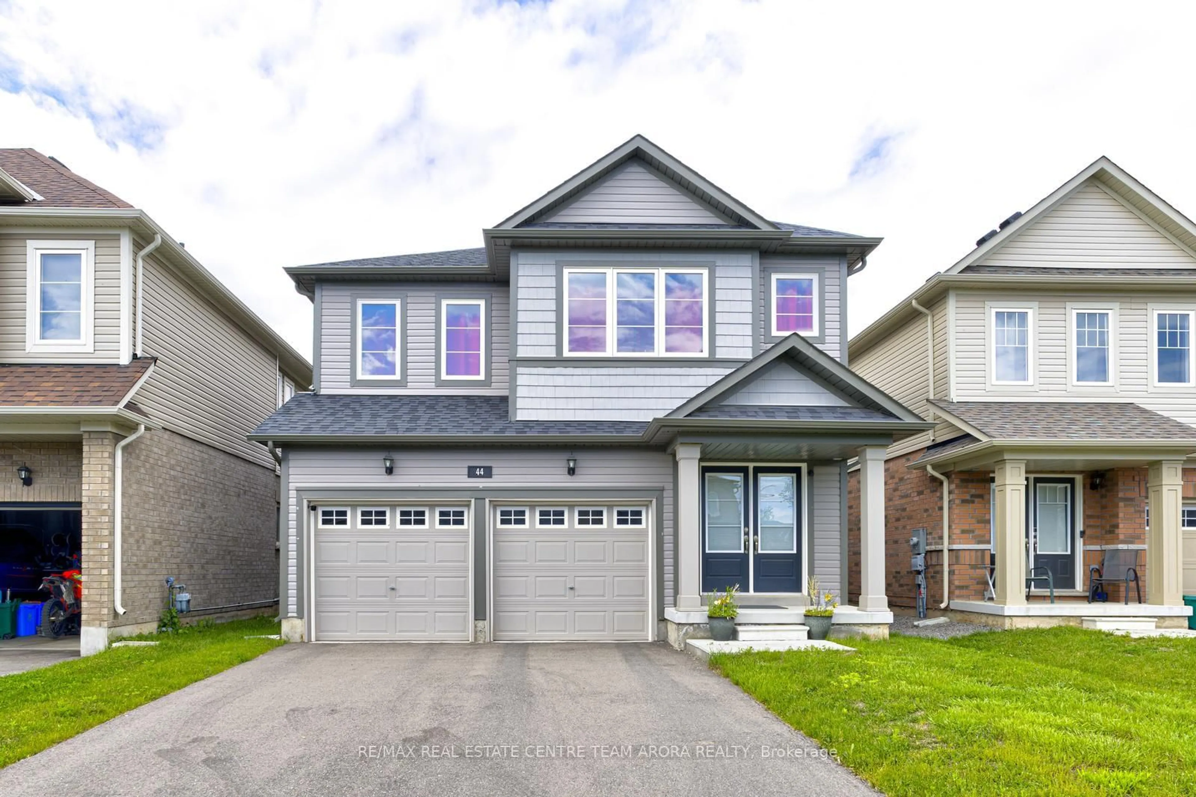 Unknown for 44 Cottonwood Cres, Welland Ontario L3B 0J4