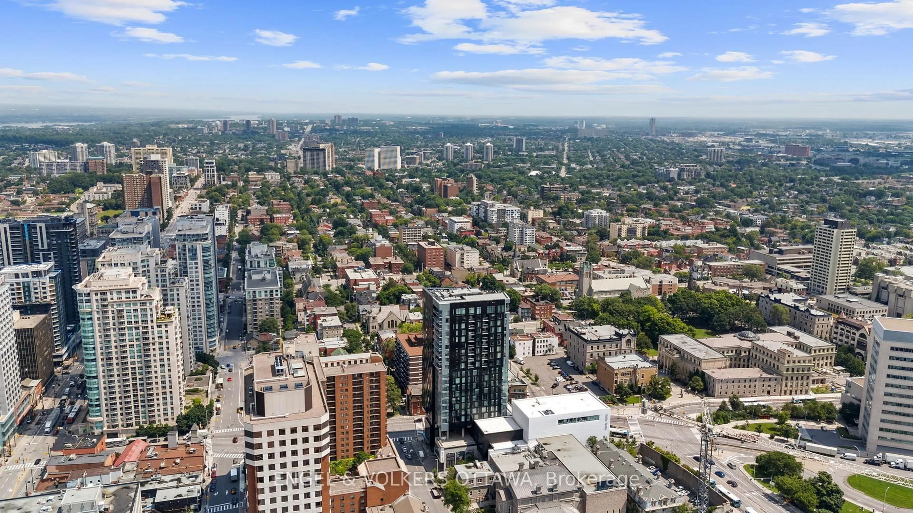 A pic from outside/outdoor area/front of a property/back of a property/a pic from drone, city buildings view from balcony for 20 DALY Ave #1606, Ottawa Ontario K1N 6E2
