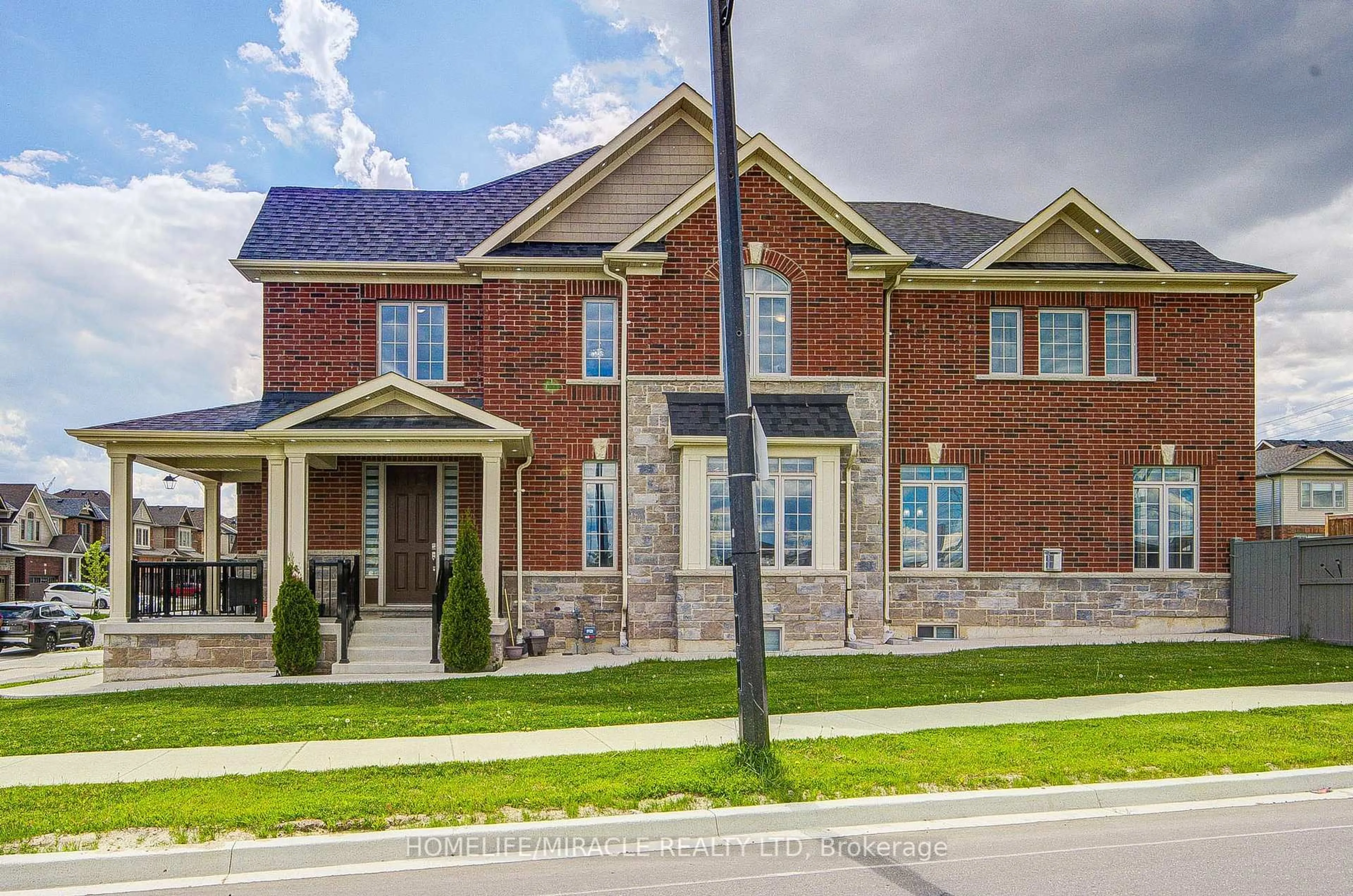 Home with brick exterior material, street for 2 William Dunlop St, Kitchener Ontario N2R 0N7