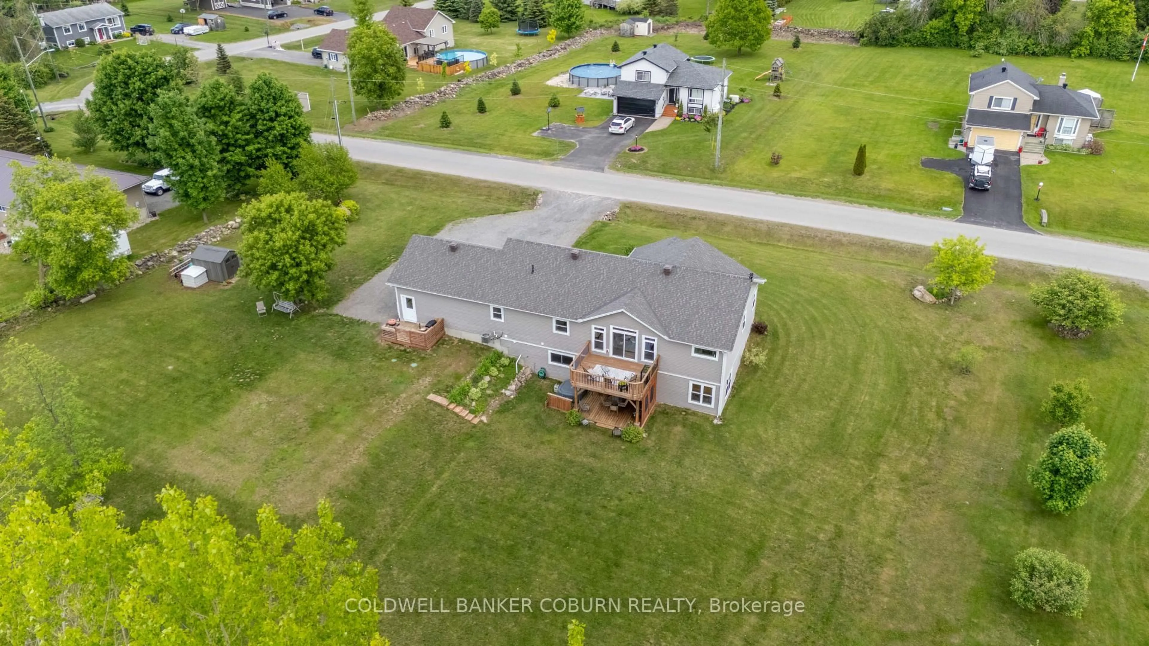 A pic from outside/outdoor area/front of a property/back of a property/a pic from drone, unknown for 3 Rachelle Cres, North Grenville Ontario K0G 1T0