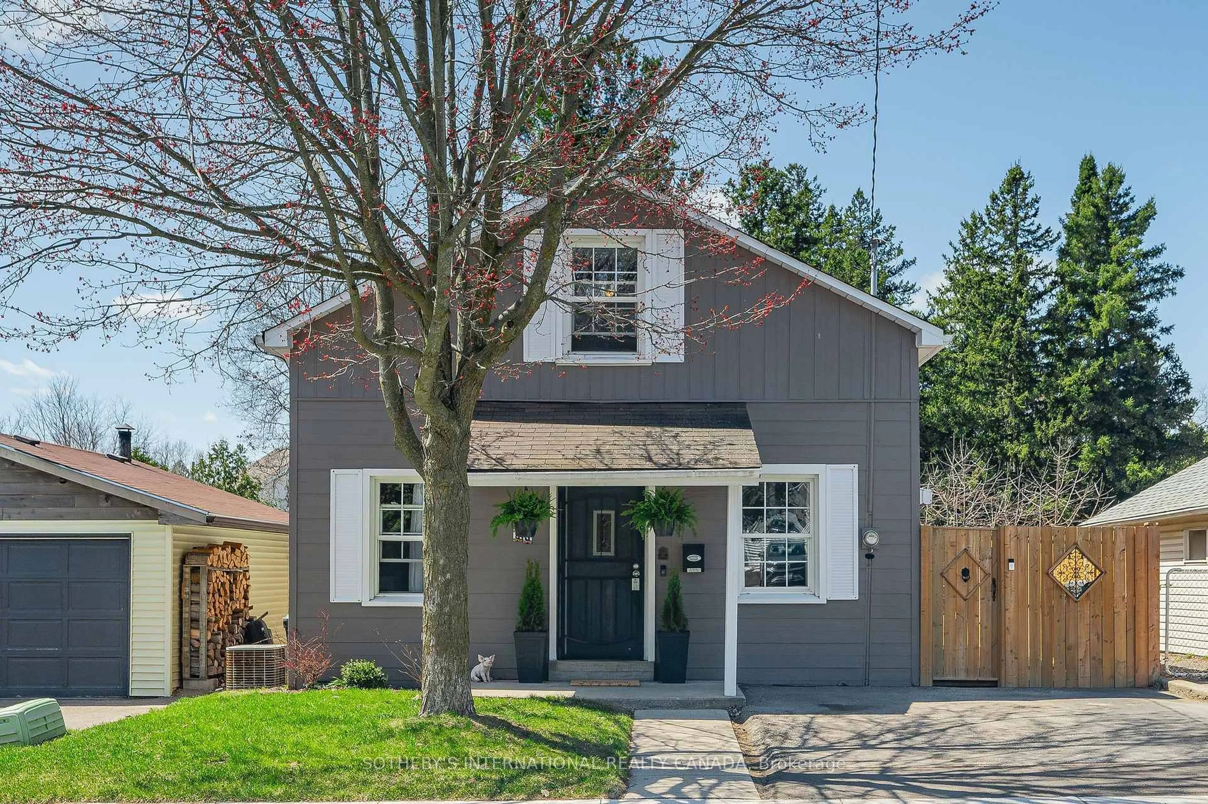 Home with brick exterior material, street for 80 Elgin St, Cambridge Ontario N1R 5H3