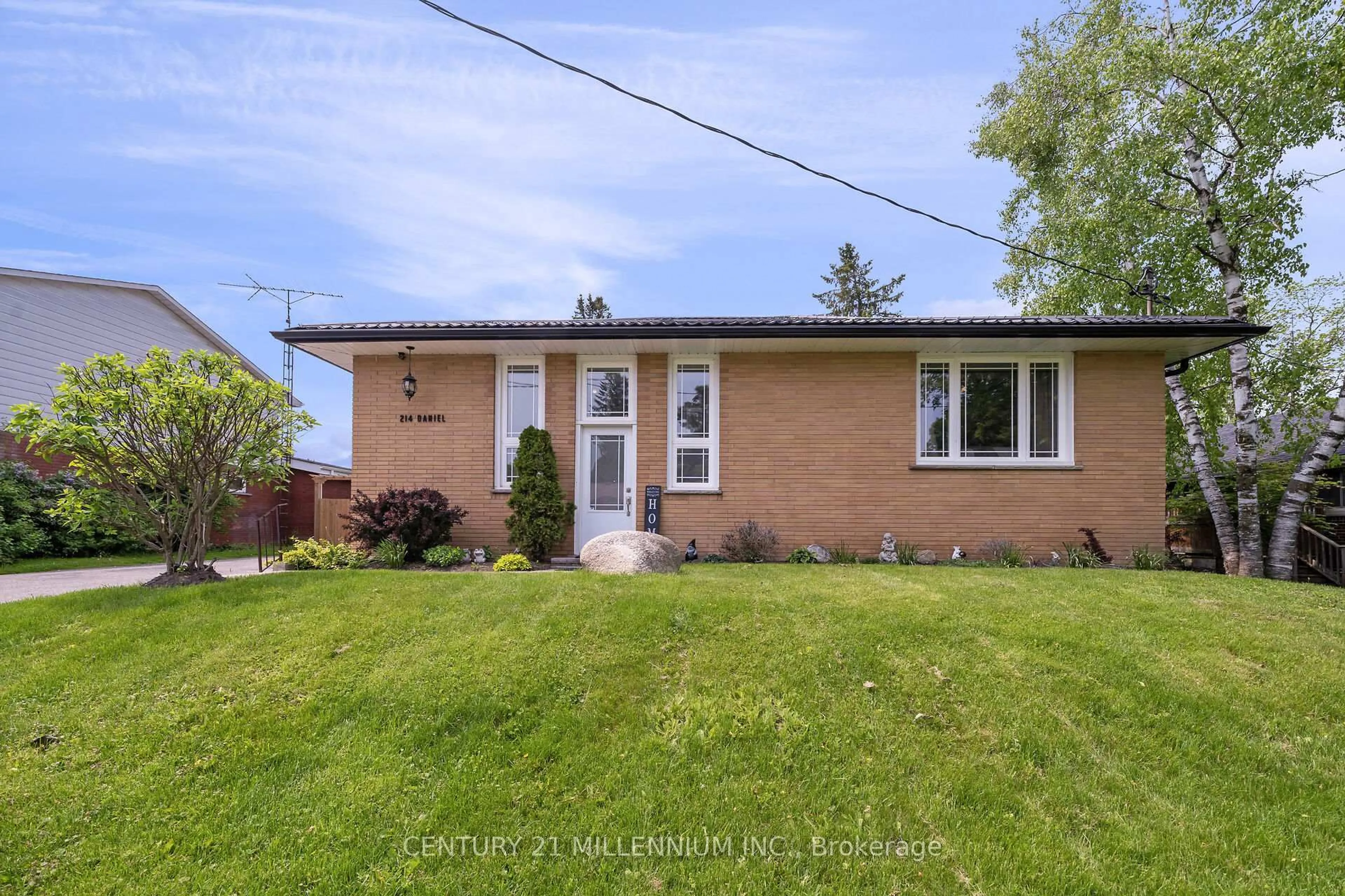 Home with brick exterior material, street for 214 Daniel St, Erin Ontario N0B 1T0