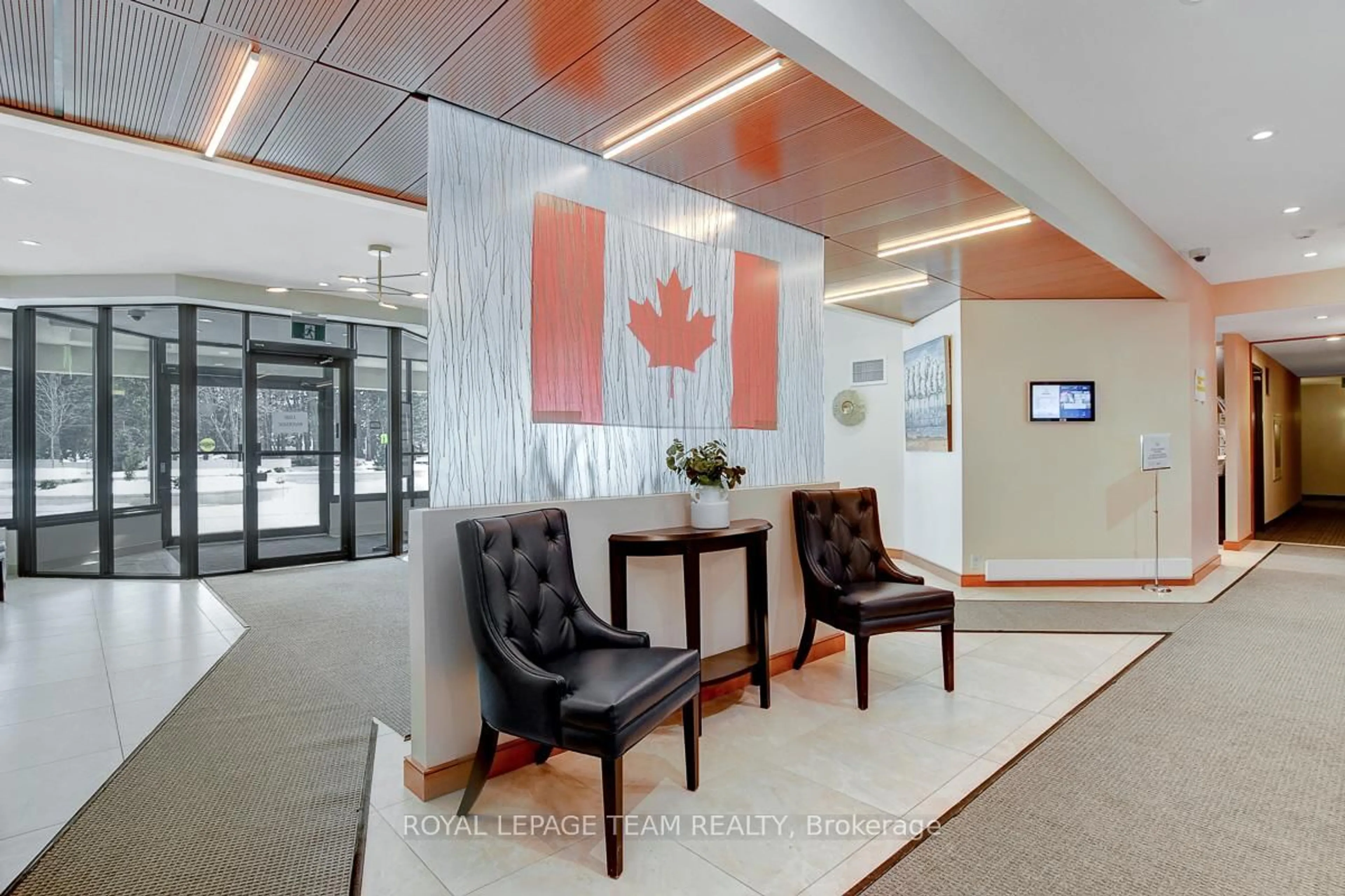 Unknown for 1500 Riverside Dr #303, Ottawa Ontario K1G 4J4