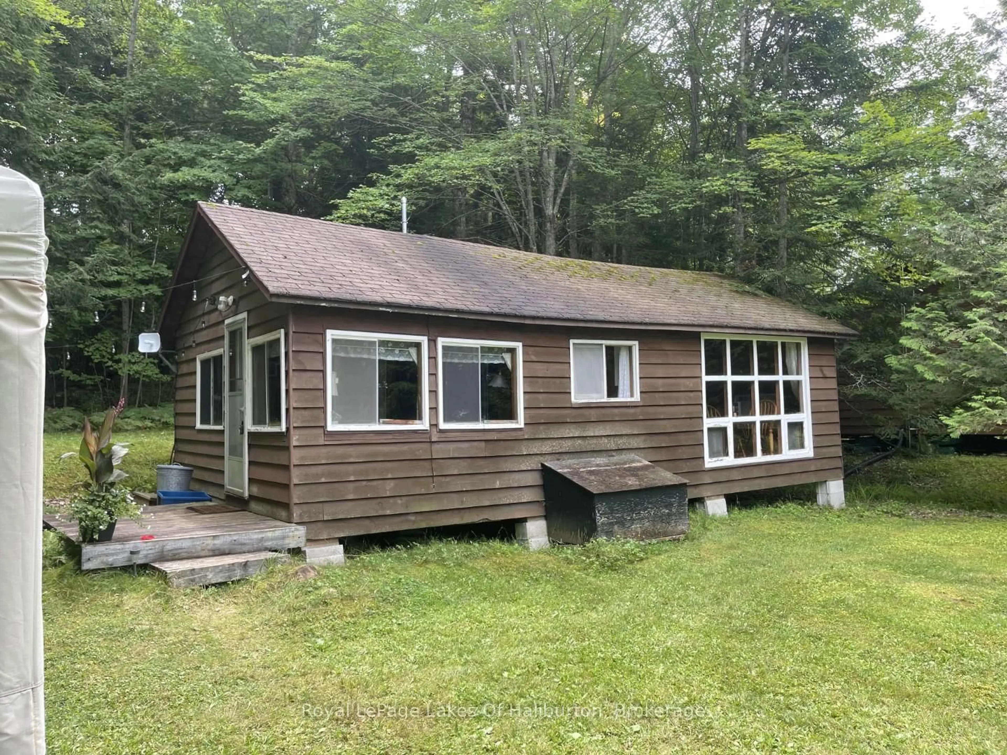 Shed for 1059 Pleasant Point Rd, Minden Hills Ontario K0M 2K0