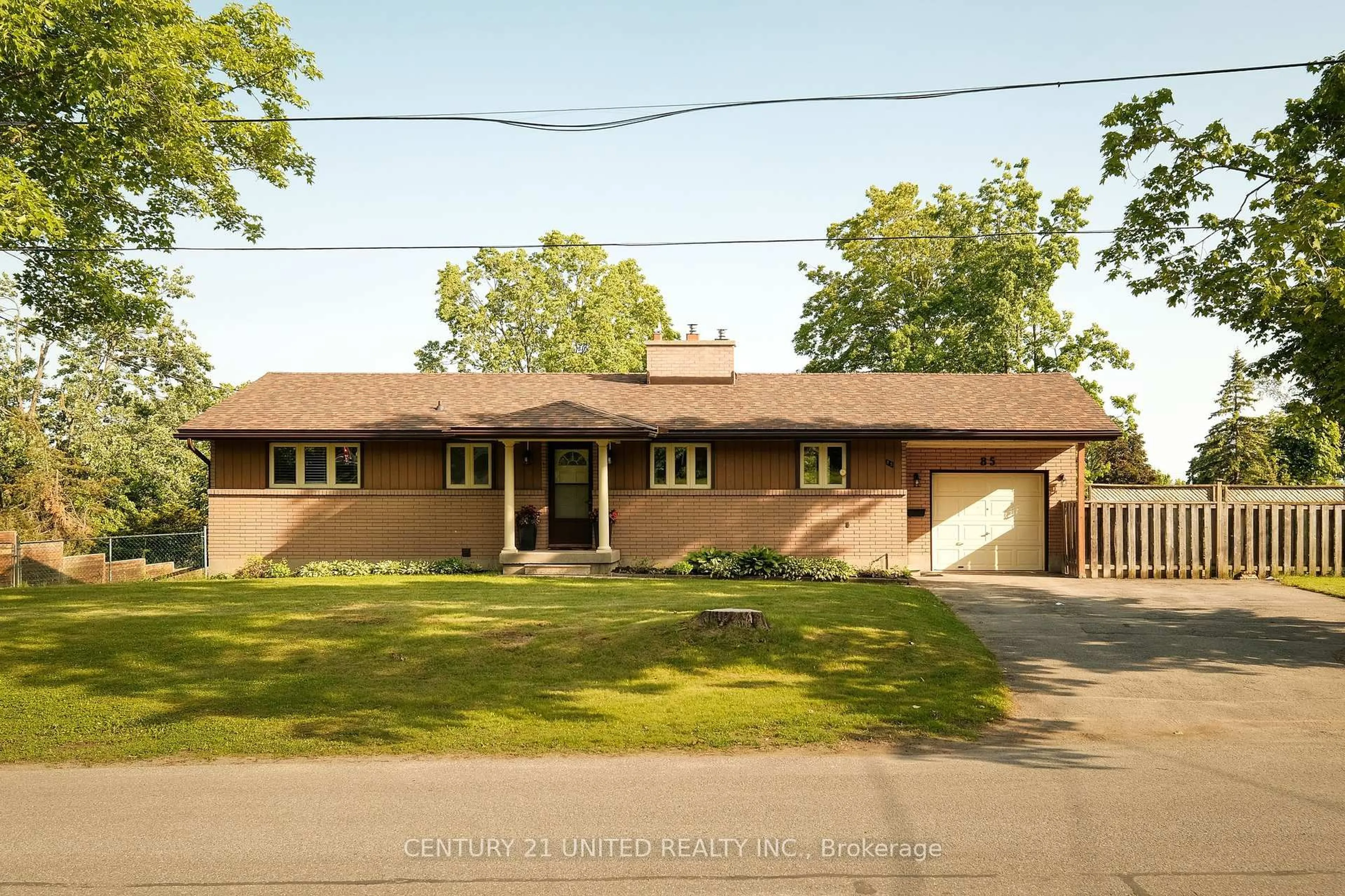 Home with brick exterior material, street for 85 Earlwood Dr, Peterborough West Ontario K9J 6B5