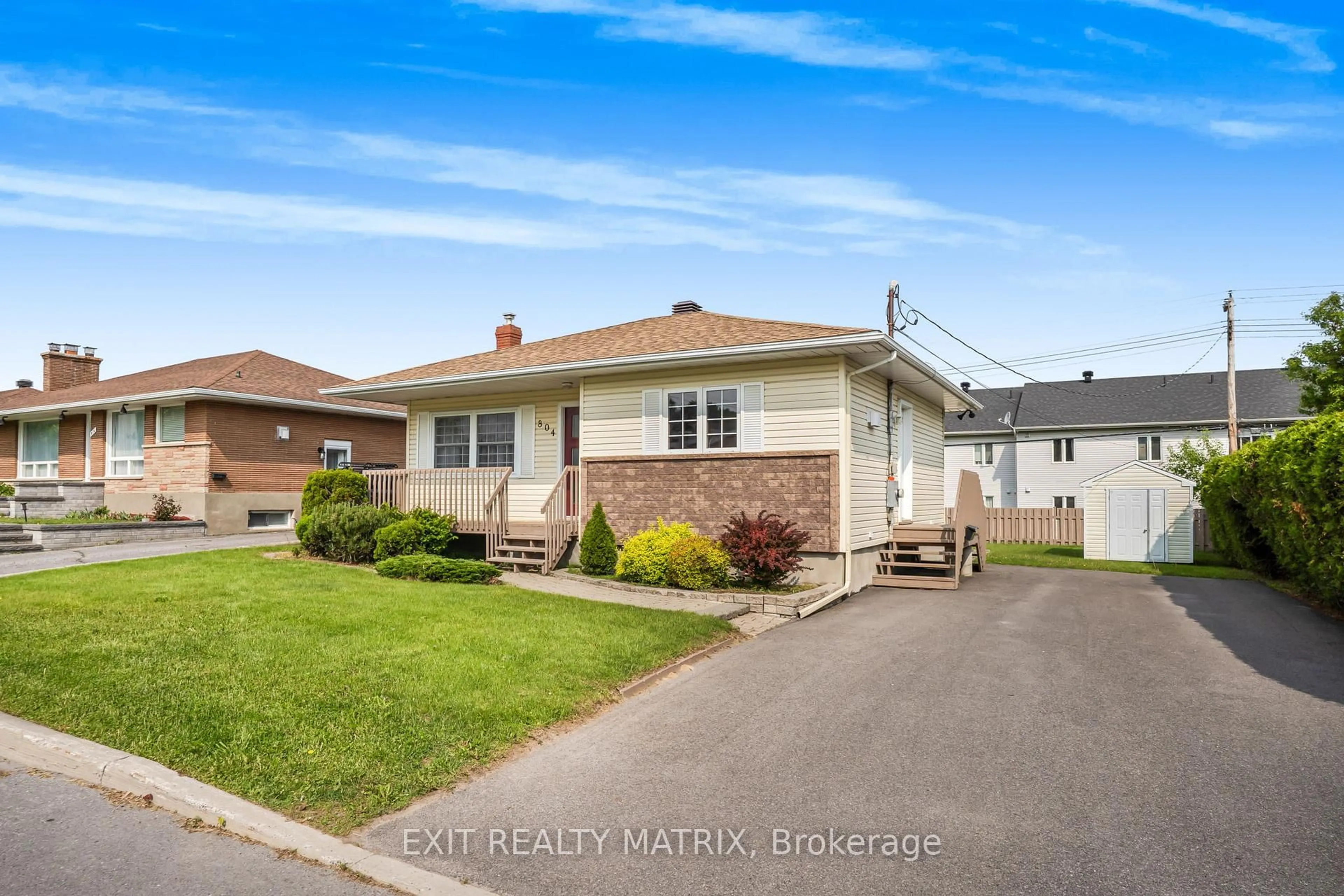 Unknown for 804 Cartier Blvd, Hawkesbury Ontario K6A 1W7