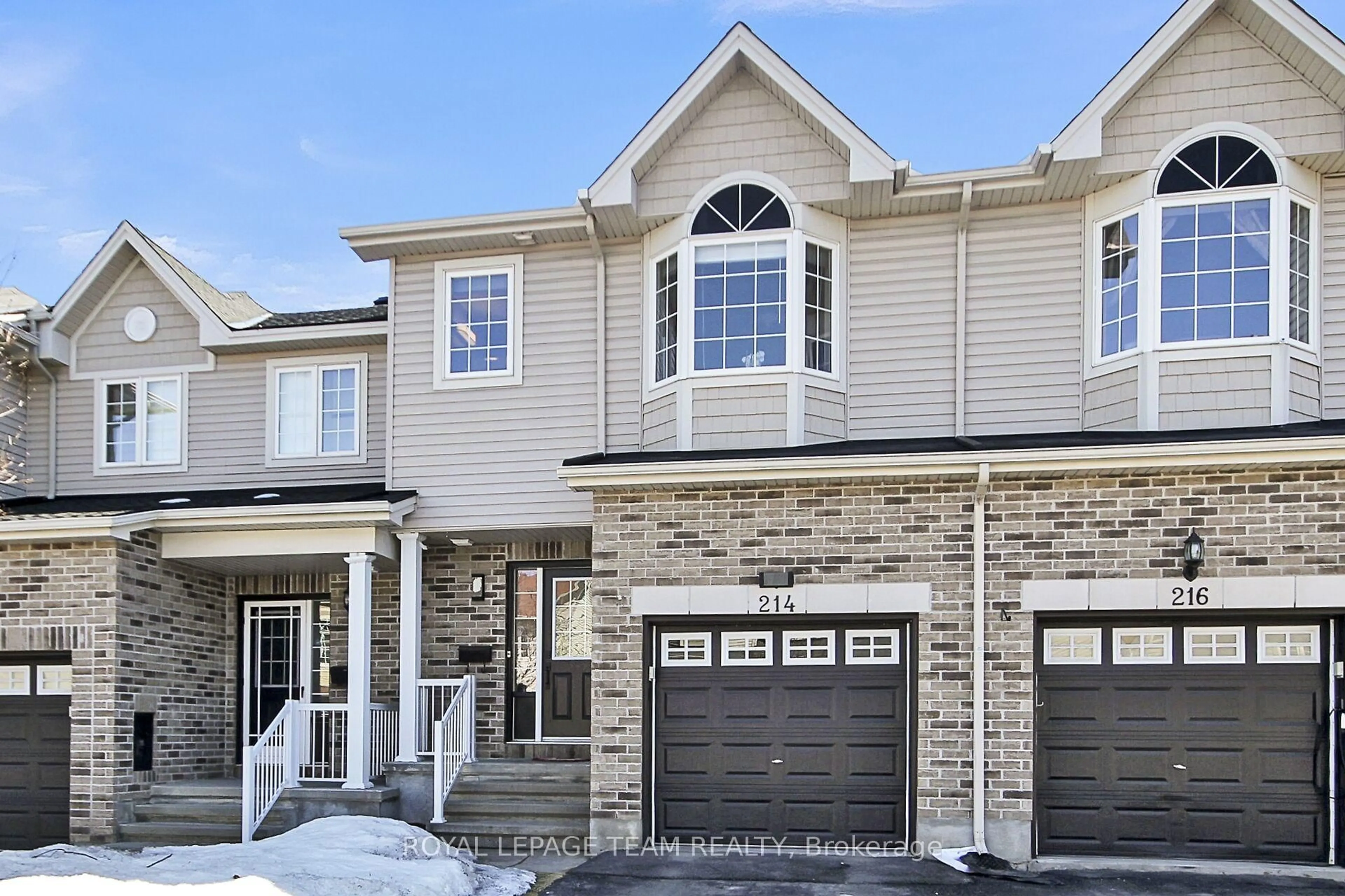 Home with brick exterior material, street for 214 Cityview Cres, Ottawa Ontario K4A 0T9