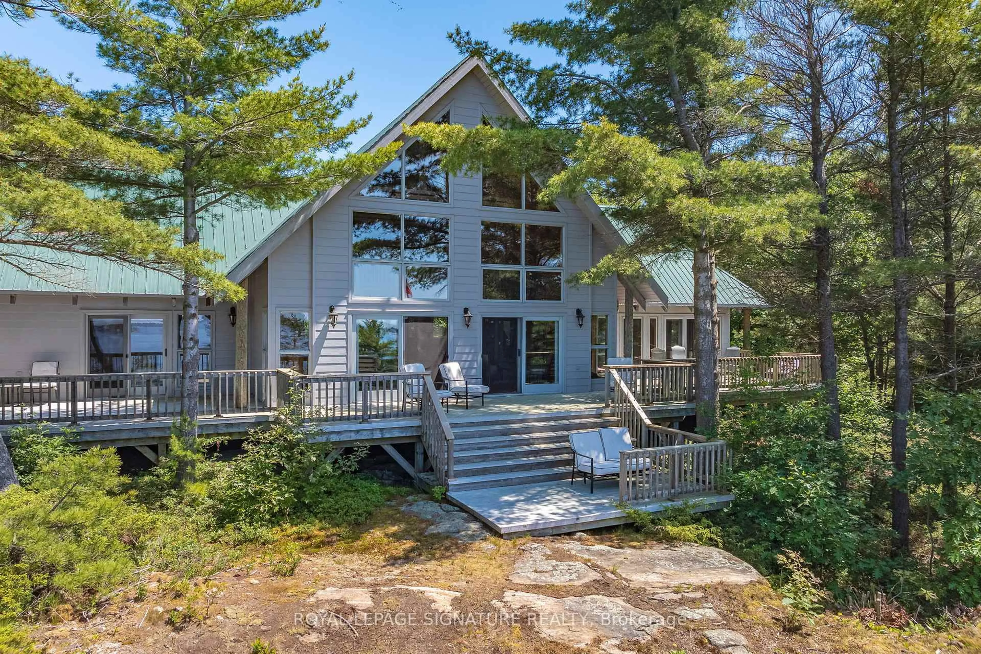 Unknown for B350 Echo Island, The Archipelago Ontario P2A 0A1