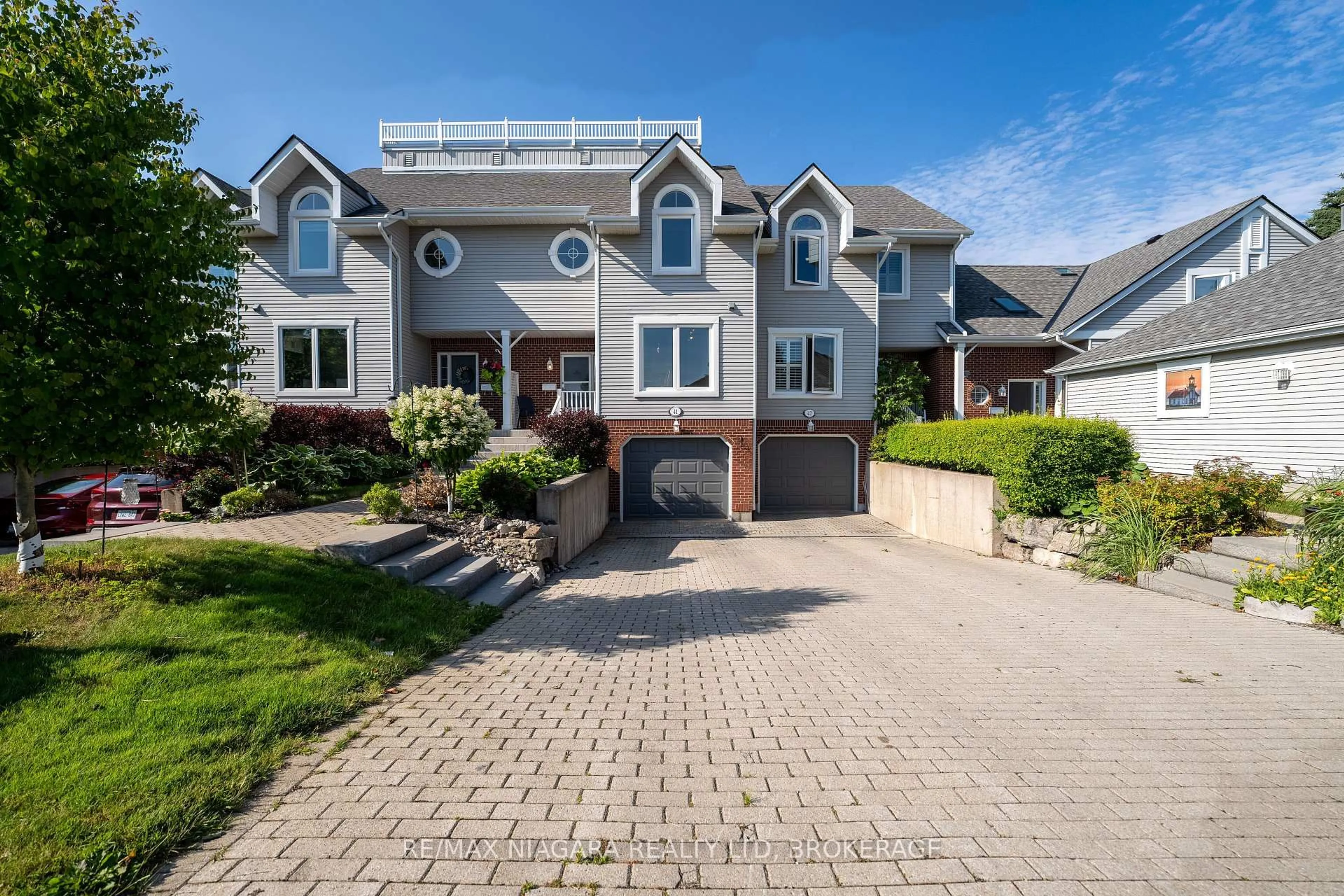 Home with brick exterior material, street for 15 LAKESIDE Dr #41, St. Catharines Ontario L2M 1P3