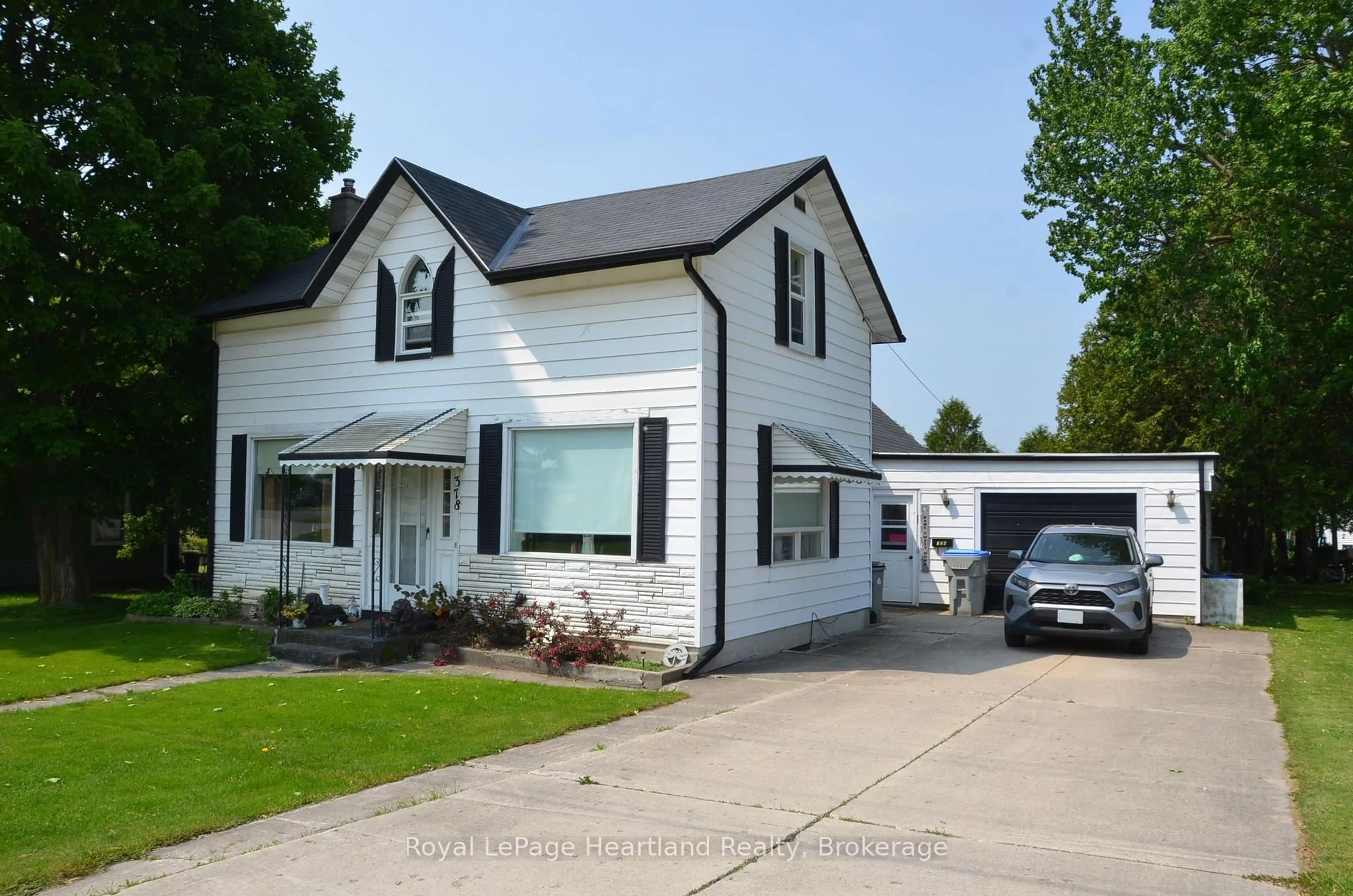 Home with vinyl exterior material, street for 378 Victoria St, Central Huron Ontario N0M 1L0