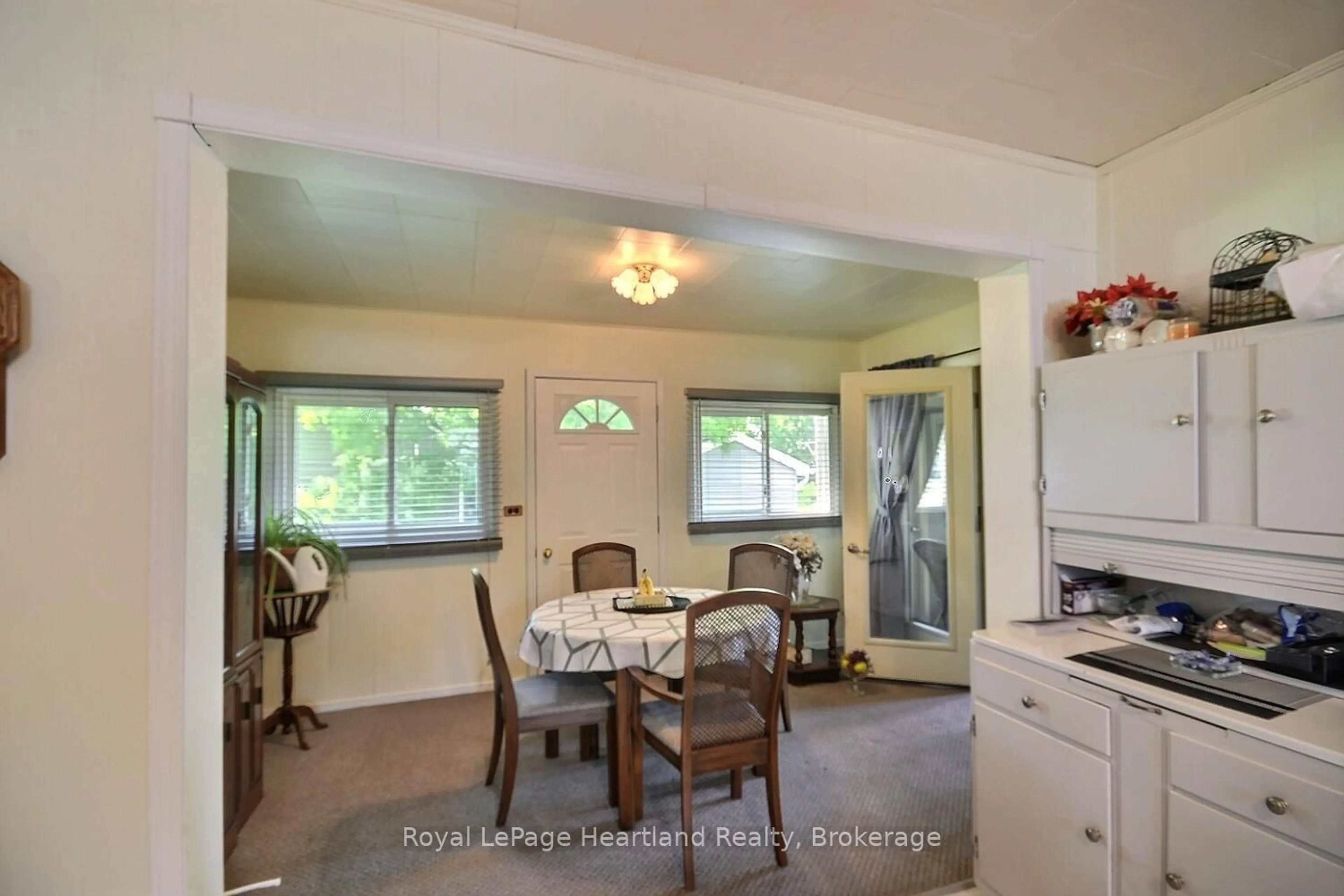 Dining room, unknown for 378 Victoria St, Central Huron Ontario N0M 1L0