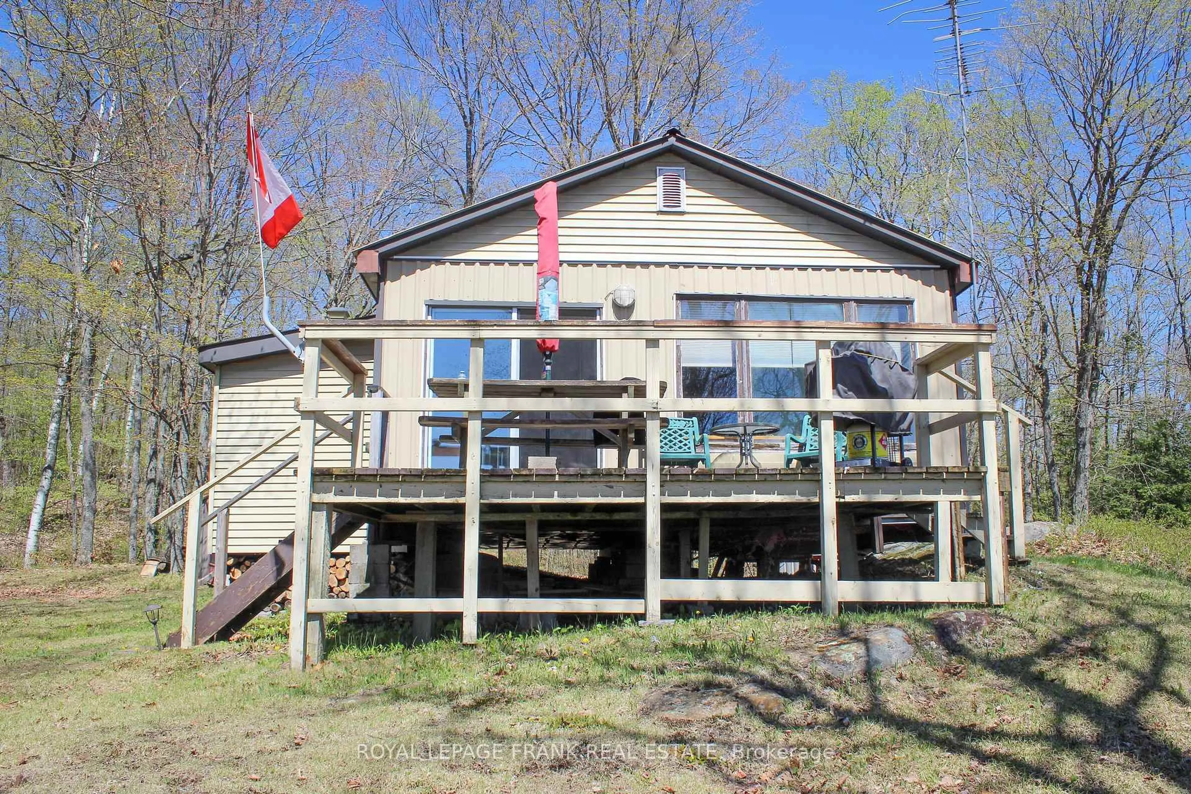 Patio, building for 23157 A&B Highway 62, Hastings Ontario K0L 1W0