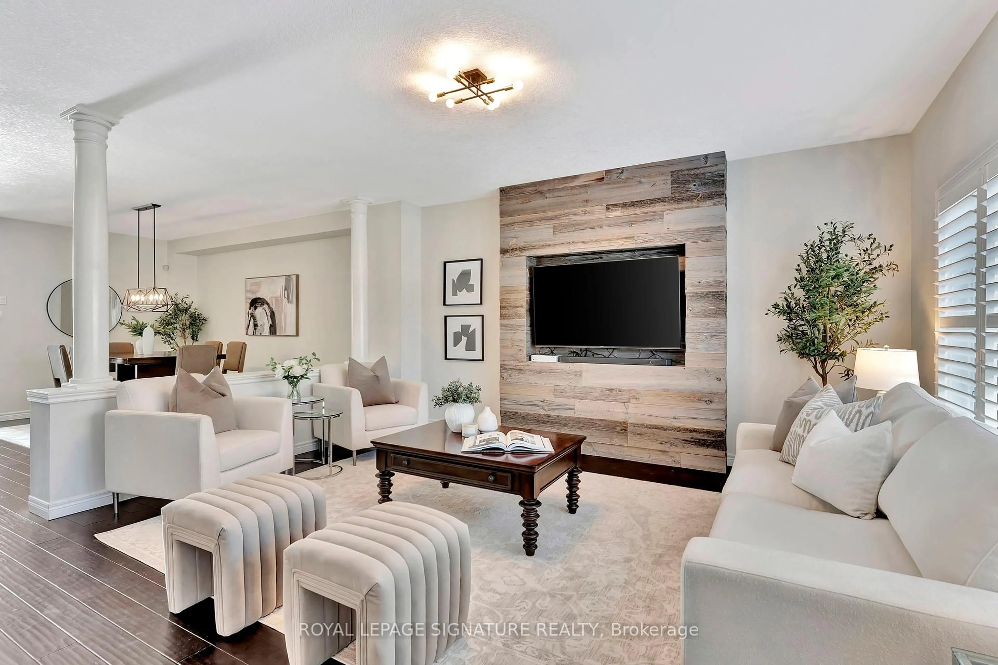 Living room with furniture, unknown for 182 Painter Terr, Hamilton Ontario L8B 0V6