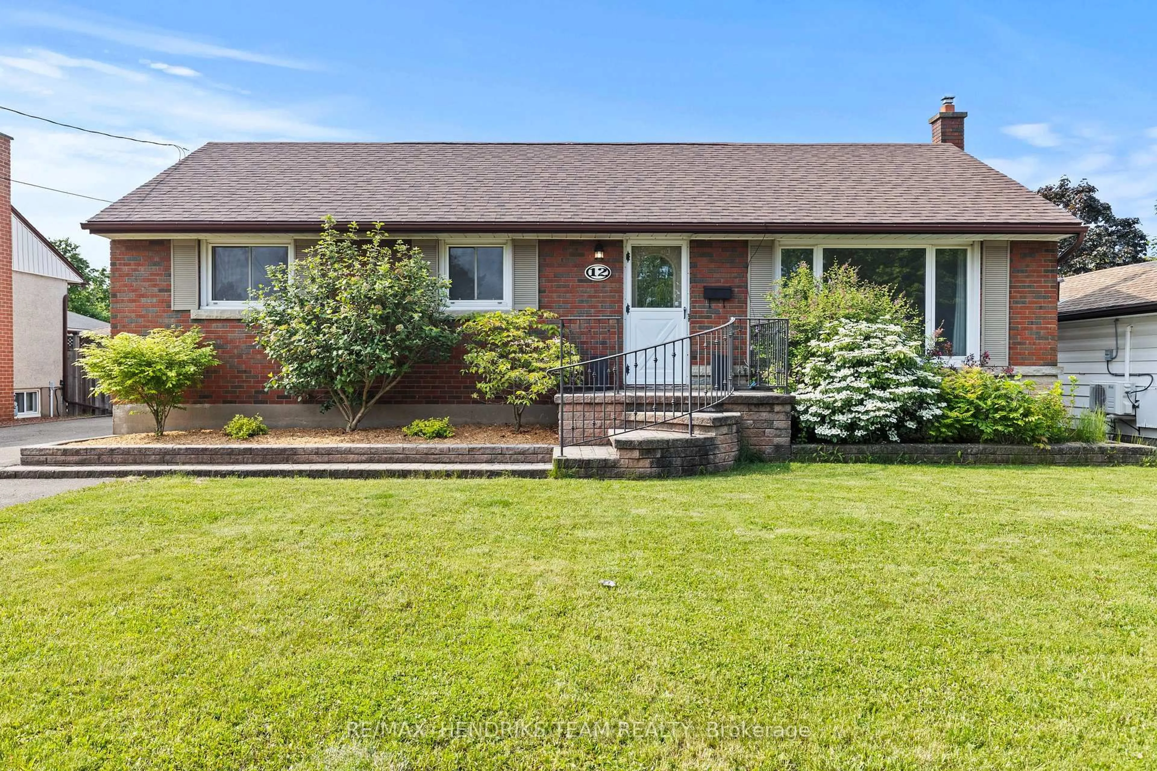 Unknown for 12 Oriole Dr, St. Catharines Ontario L2M 3C3