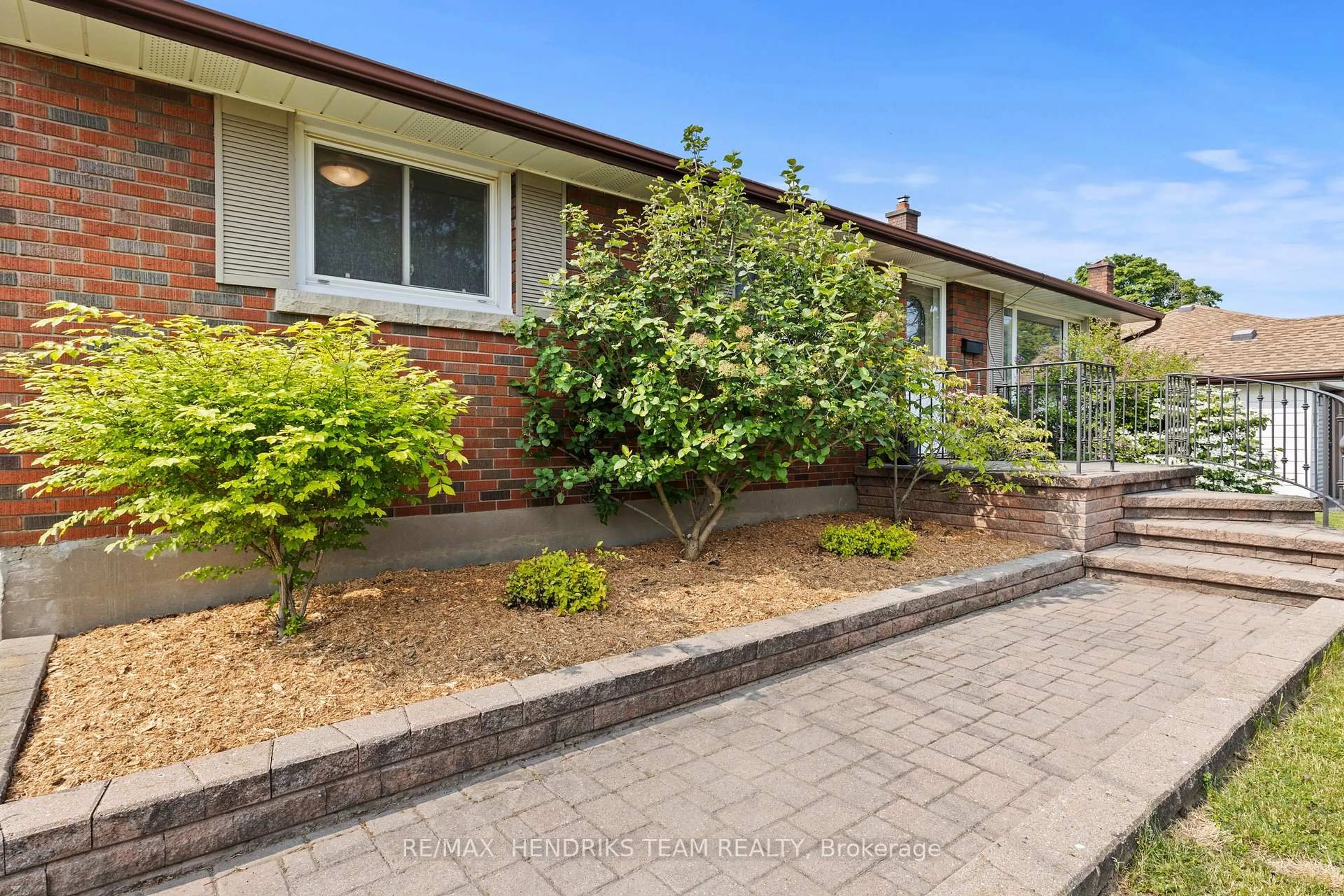 Home with brick exterior material, street for 12 Oriole Dr, St. Catharines Ontario L2M 3C3