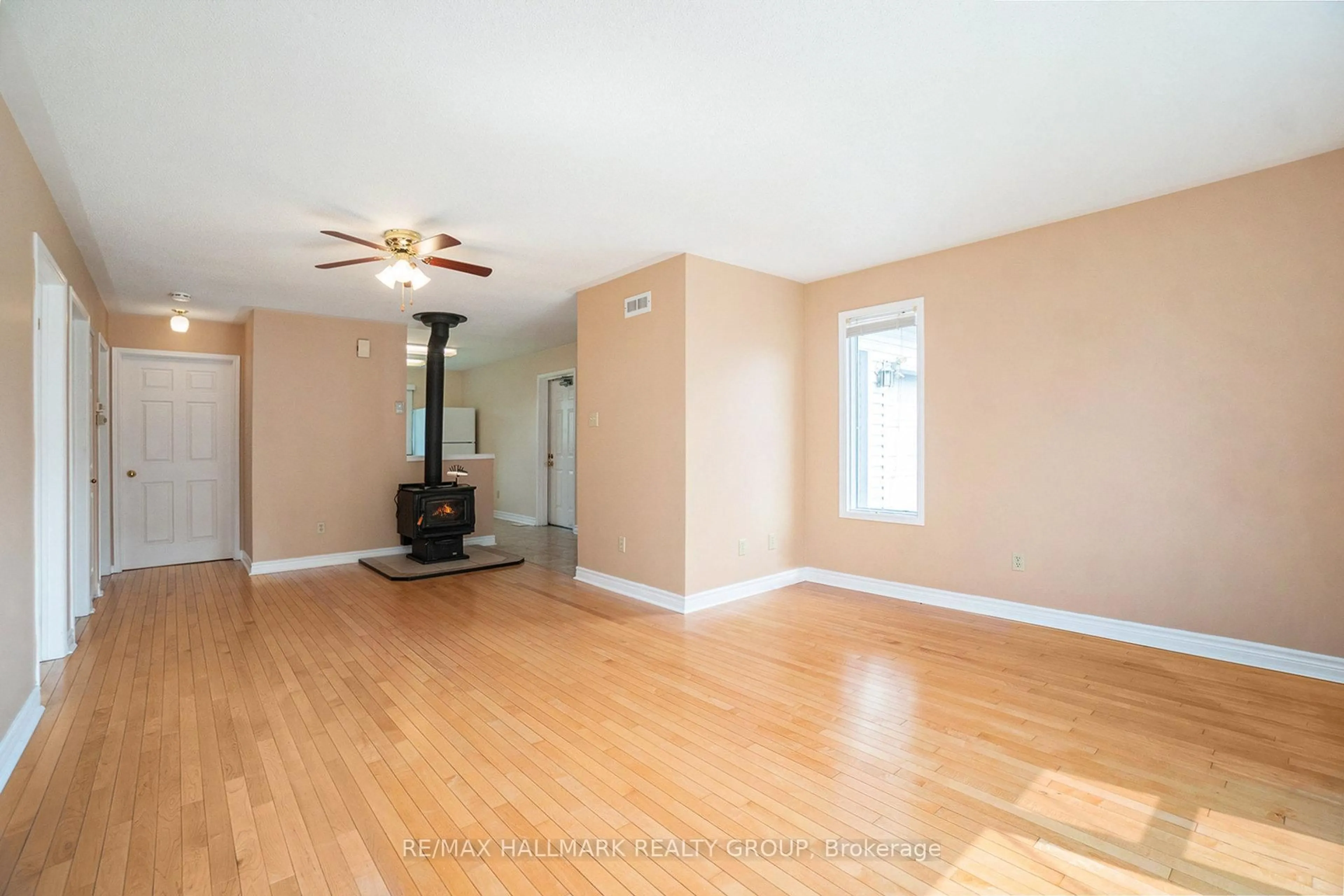 Unknown for 155 Edward St, Arnprior Ontario K7S 2X3