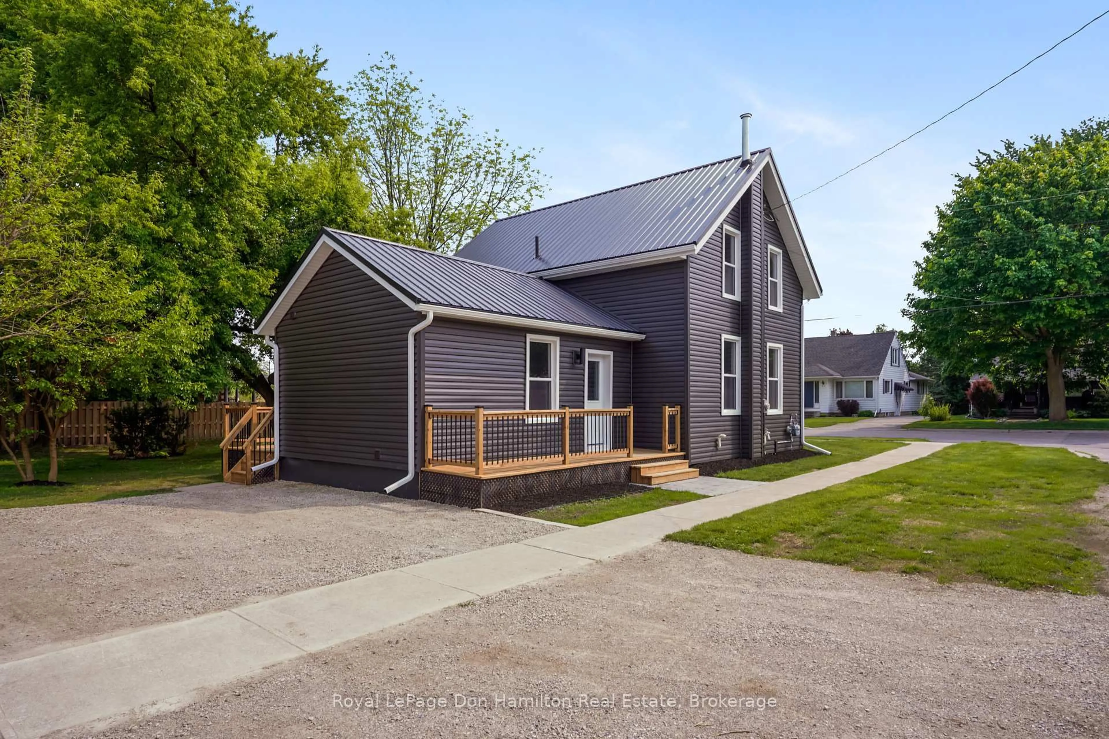 Unknown for 515 William St, South Huron Ontario N0M 1S2