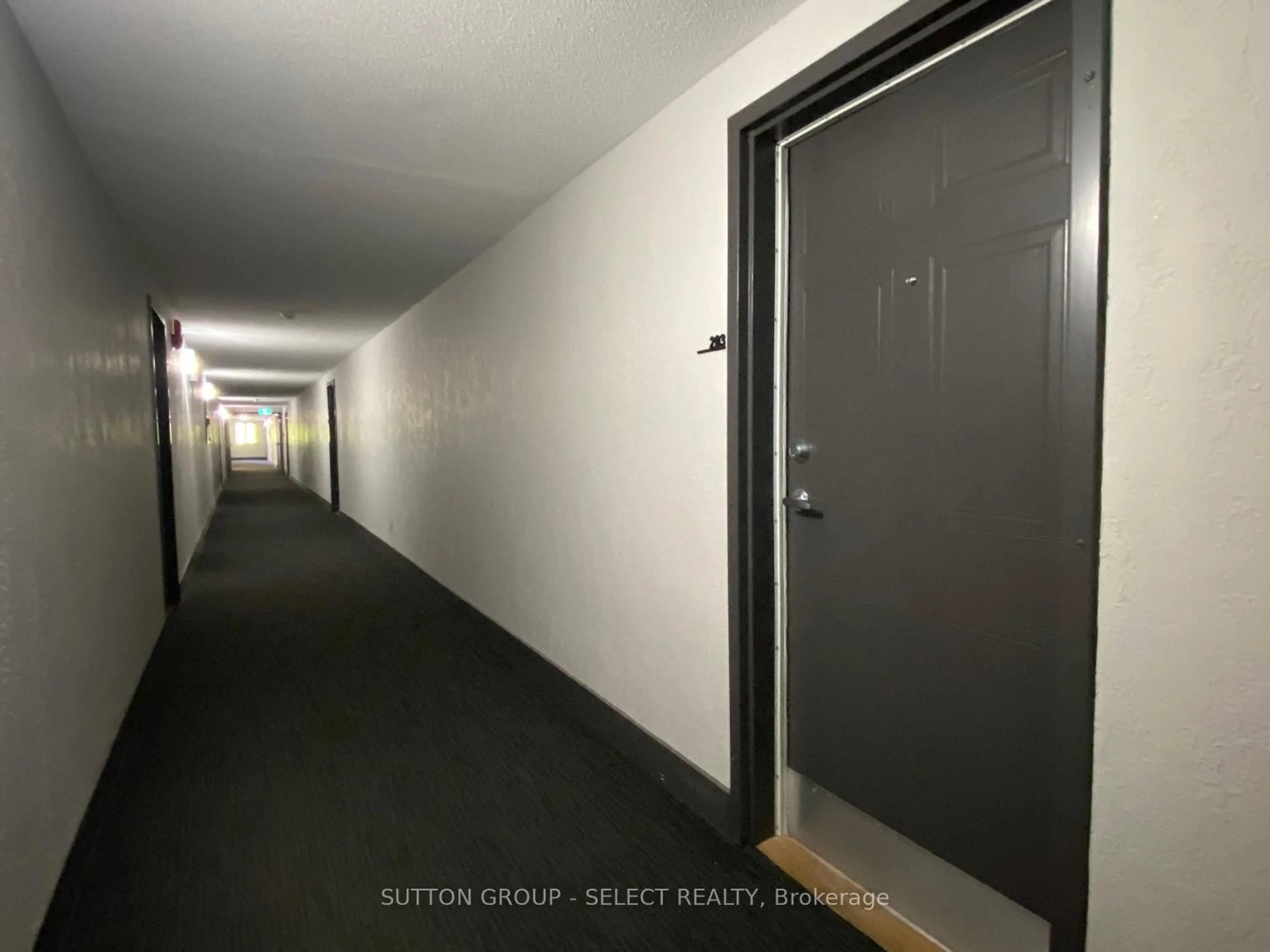 A pic of a room for 2230 Trafalgar St #203, London East Ontario N5V 4J9