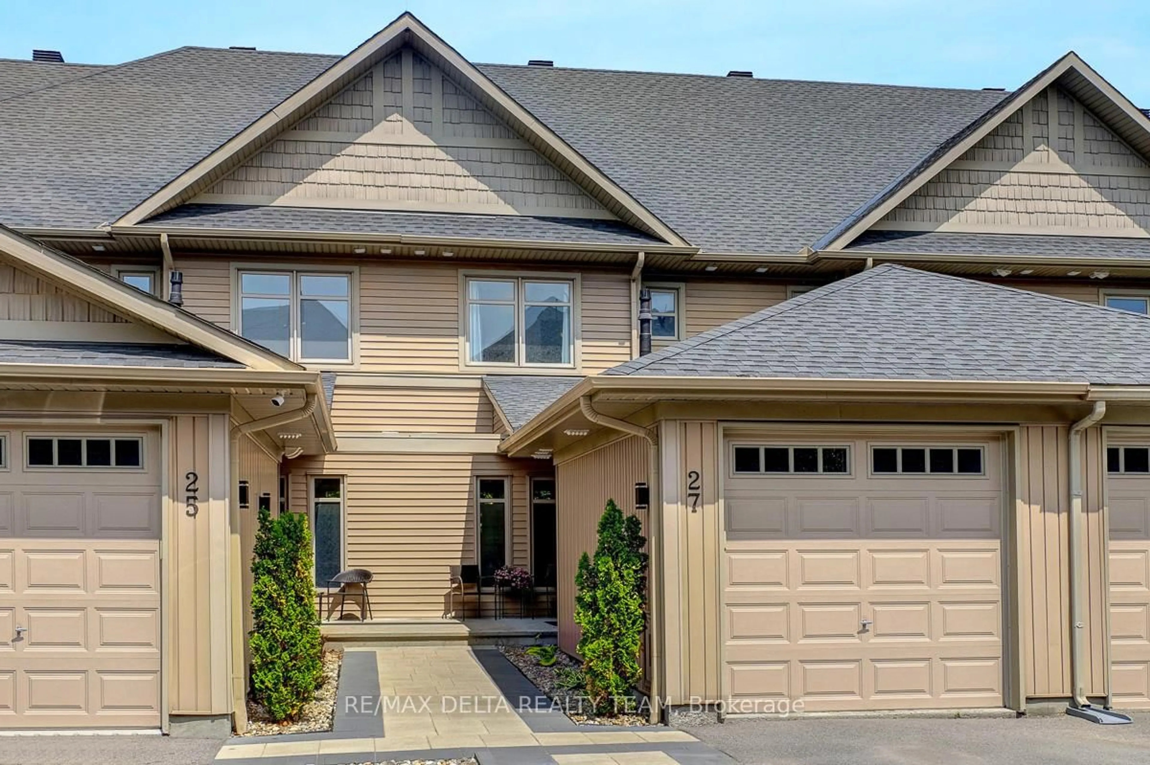 Home with brick exterior material, street for 27 AVEIA N/A, Ottawa Ontario K4A 1X0