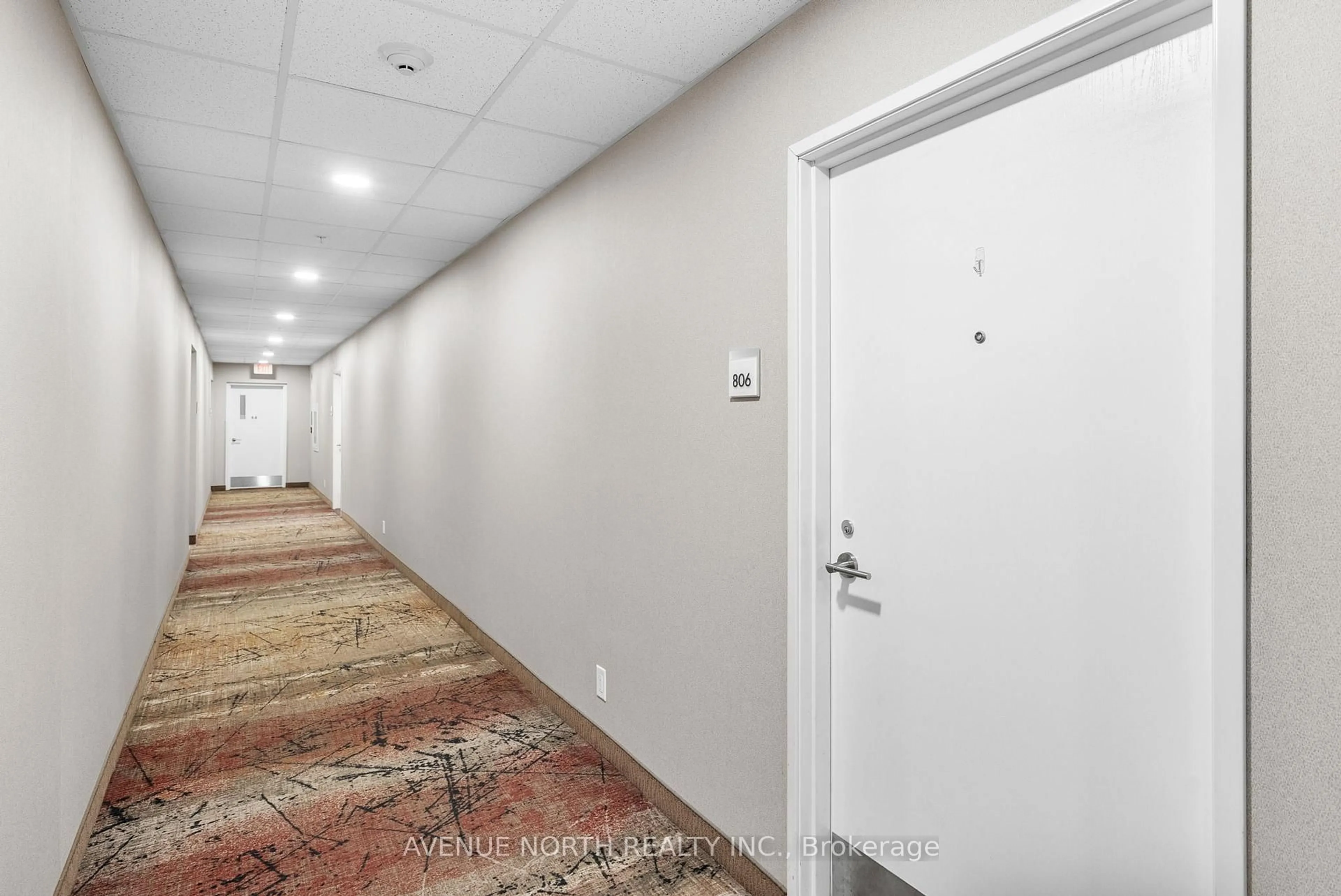 Indoor foyer for 555 Anand Private #806, Ottawa Ontario K1V 2R7