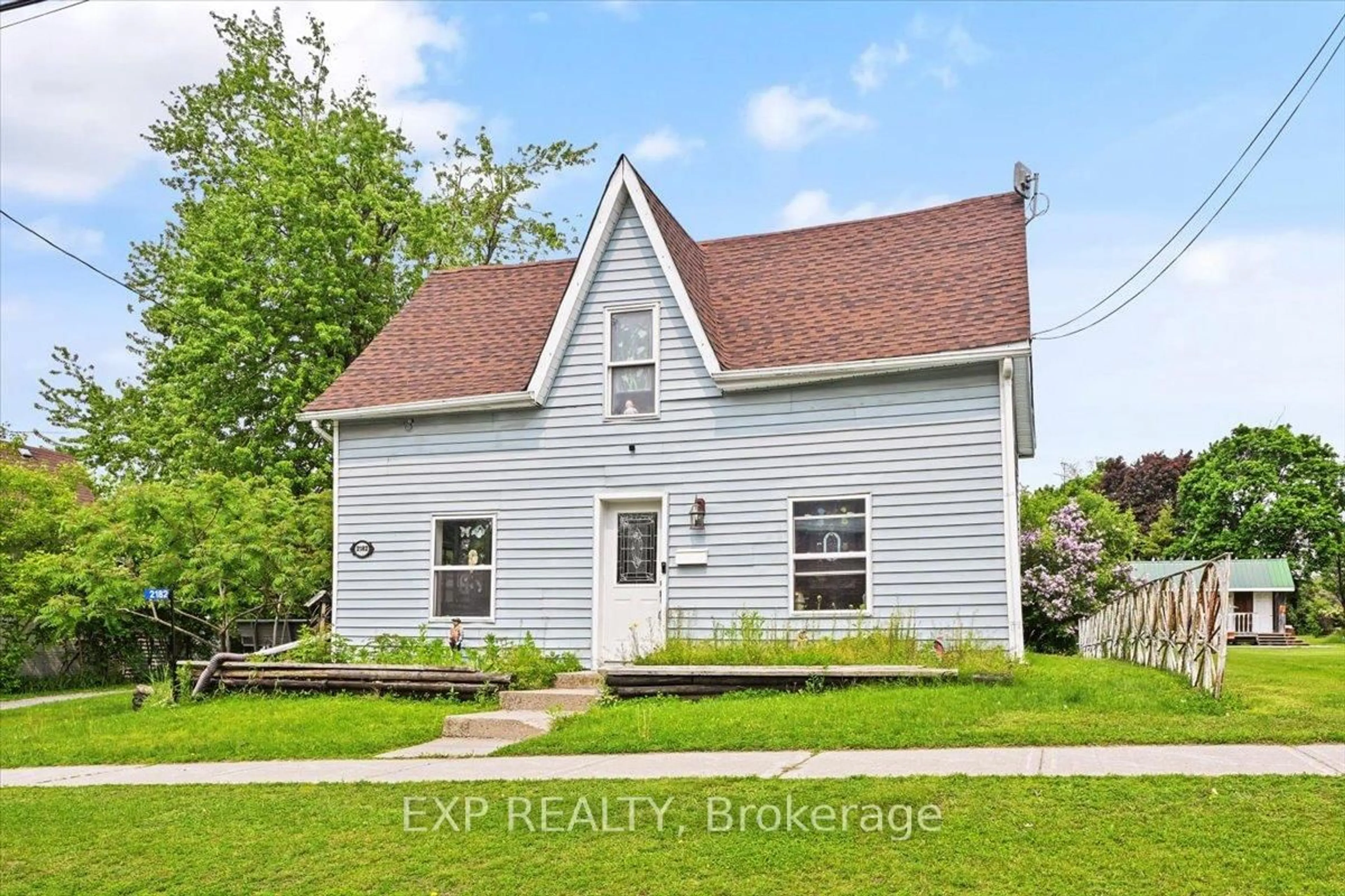 A pic from outside/outdoor area/front of a property/back of a property/a pic from drone, building for 2182 Spring St, Cramahe Ontario K0K 1M0