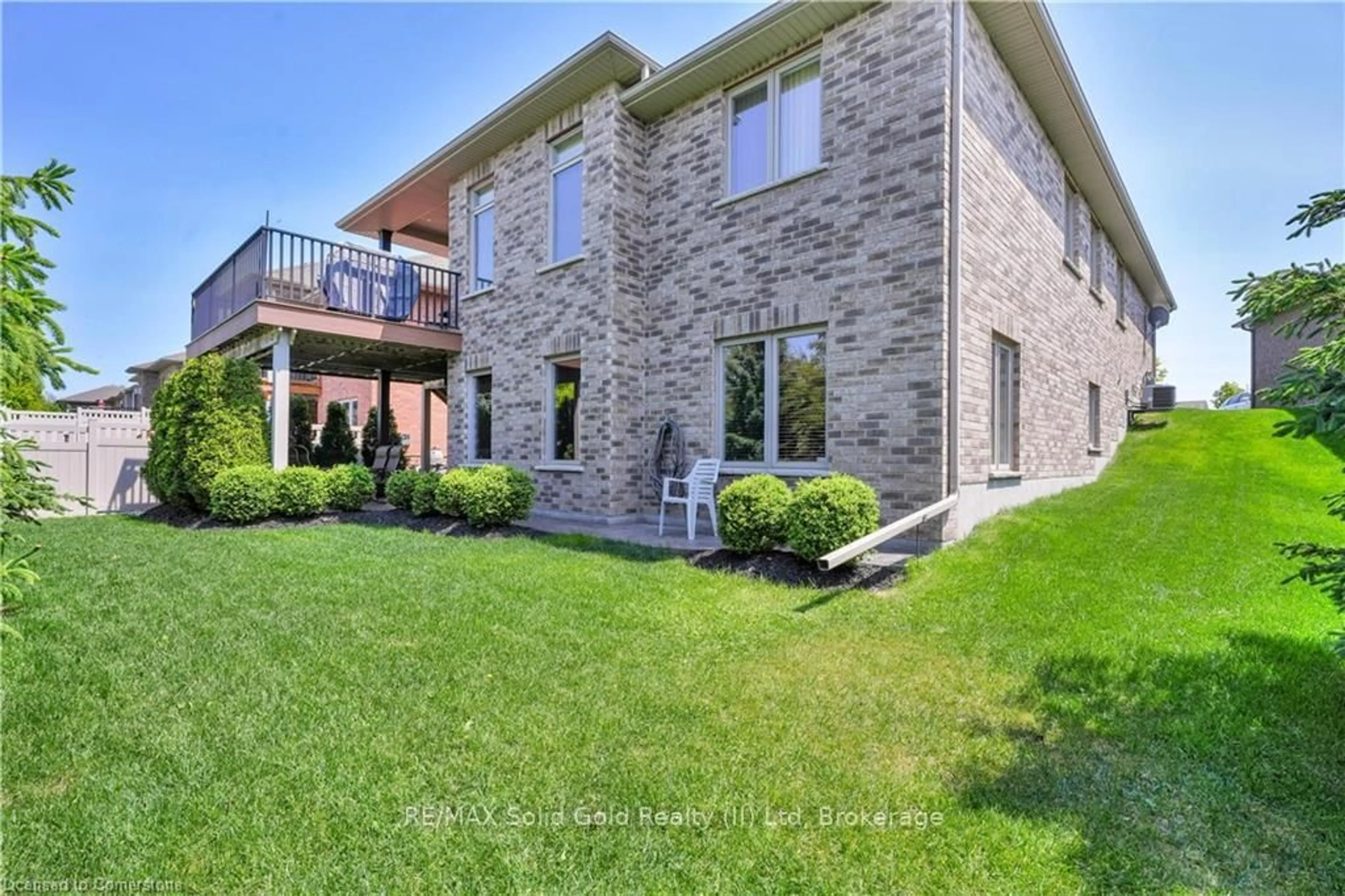 Home with brick exterior material, unknown for 119 Gerber Meadows Dr, Wellesley Ontario N0B 2T0