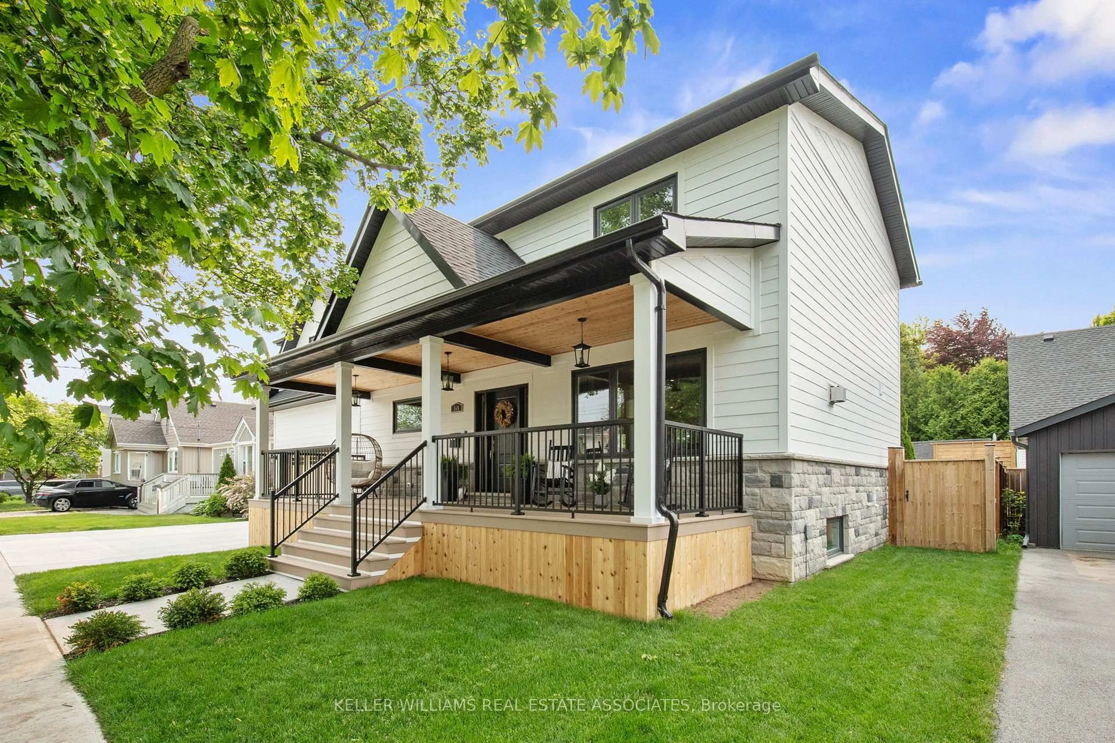Home with brick exterior material, street for 169 Dalhousie Ave, St. Catharines Ontario L2N 4X6