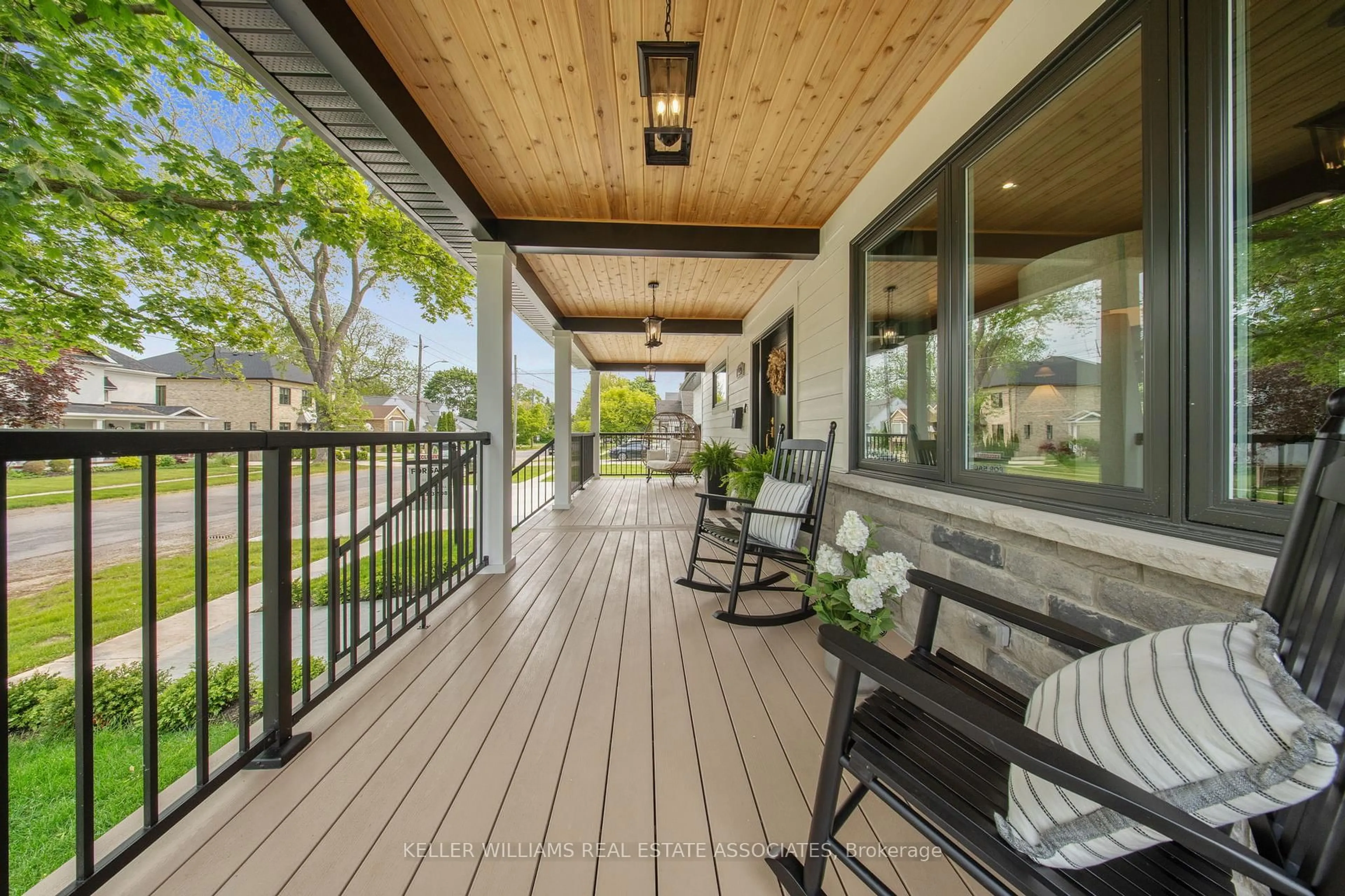 Patio, street for 169 Dalhousie Ave, St. Catharines Ontario L2N 4X6