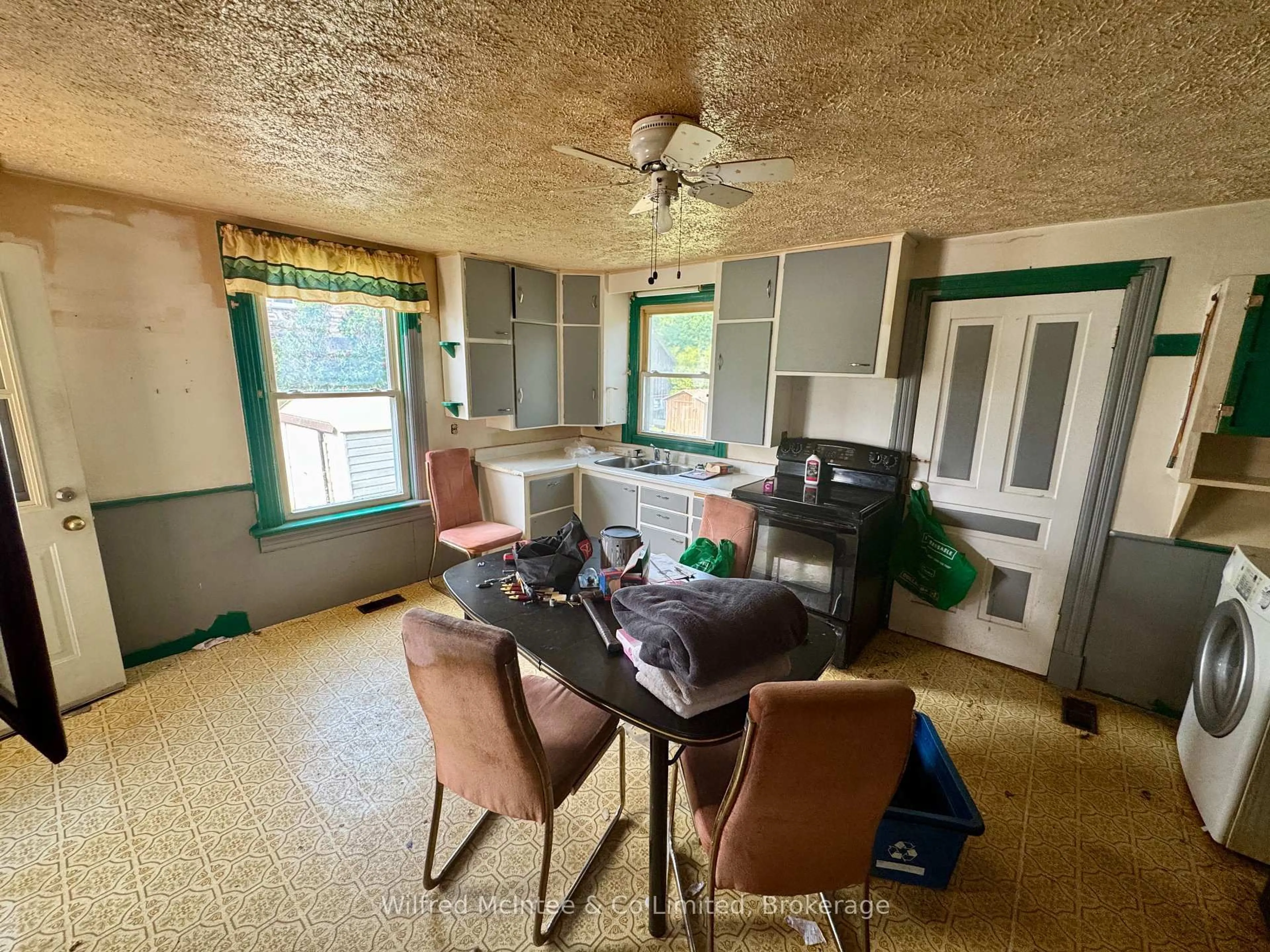 Dining room, unknown for 120 Ridout St, Brockton Ontario N0G 2V0