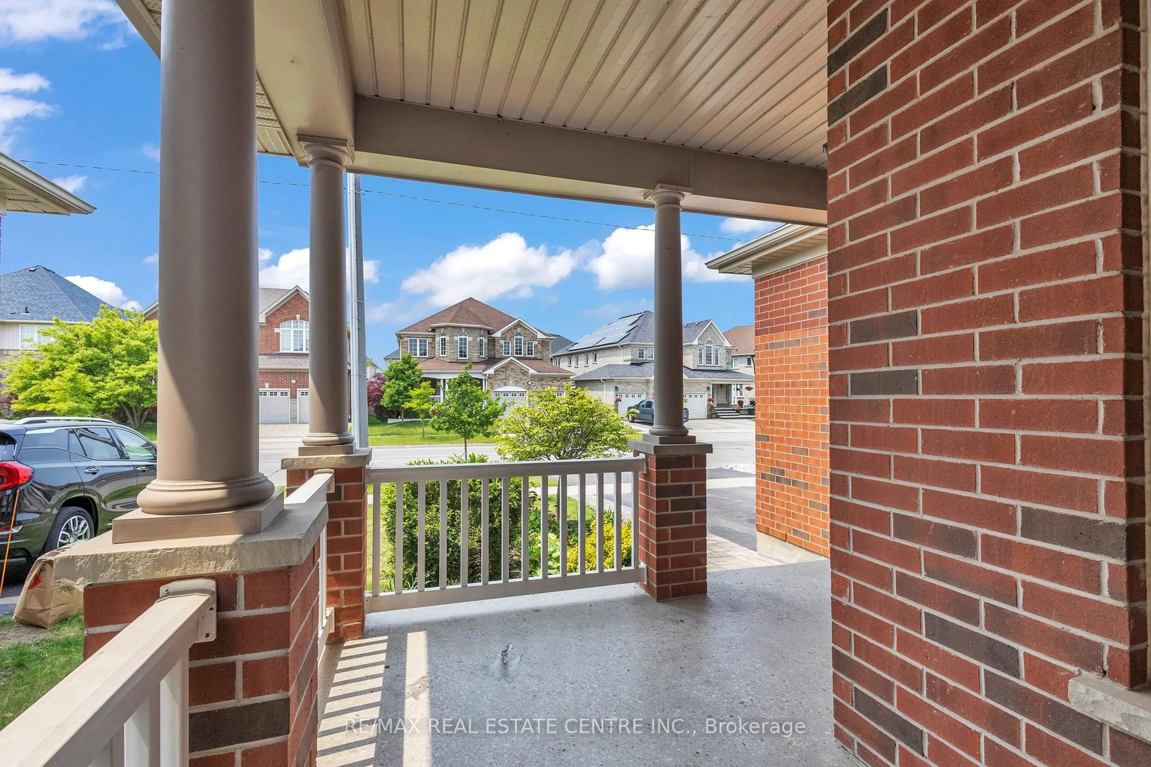 Unknown for 319 Robert Ferrie Dr, Kitchener Ontario N2P 2Y7