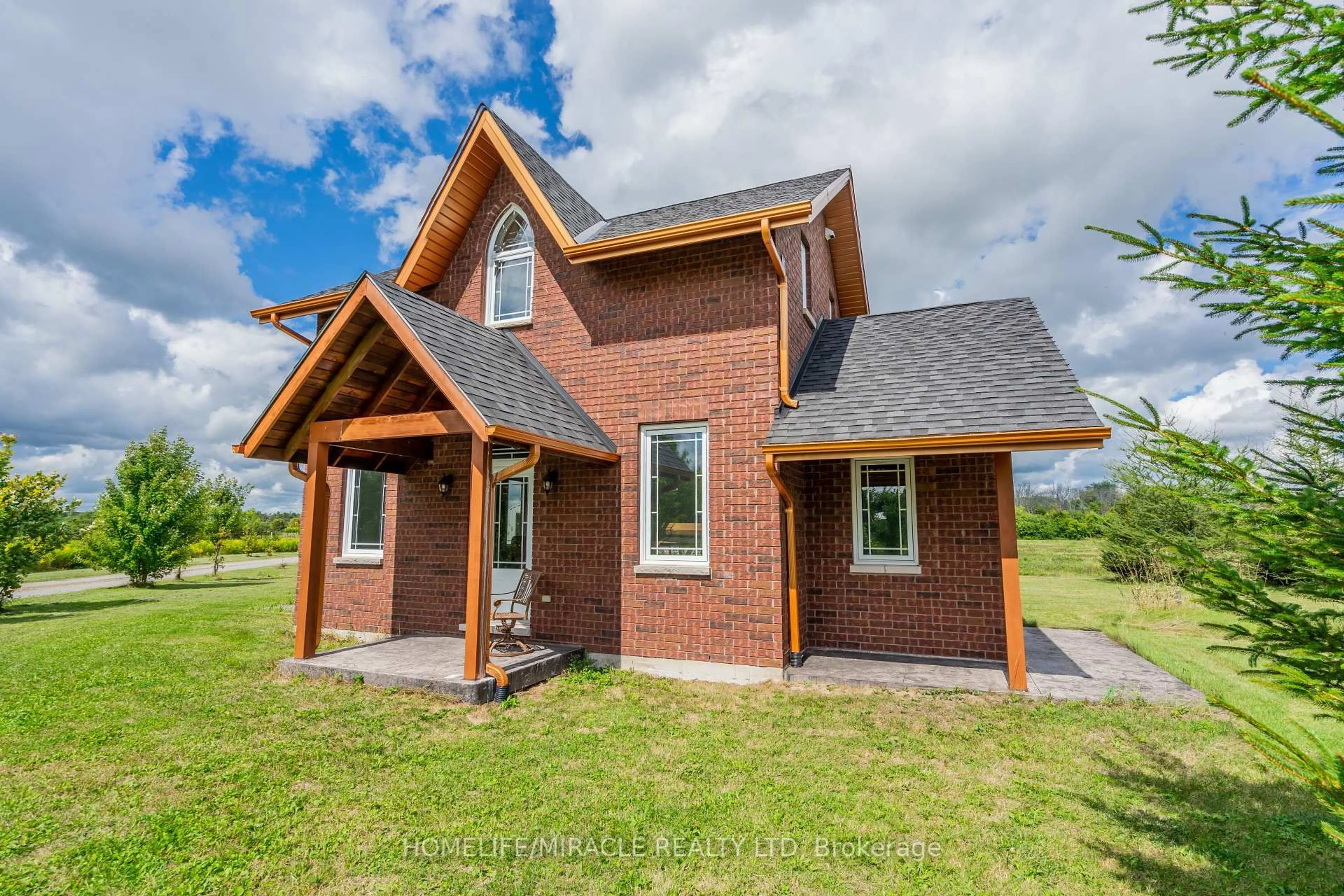 Home with brick exterior material, building for 528 Concession Rd #13, Trent Hills Ontario K0L 1Y0